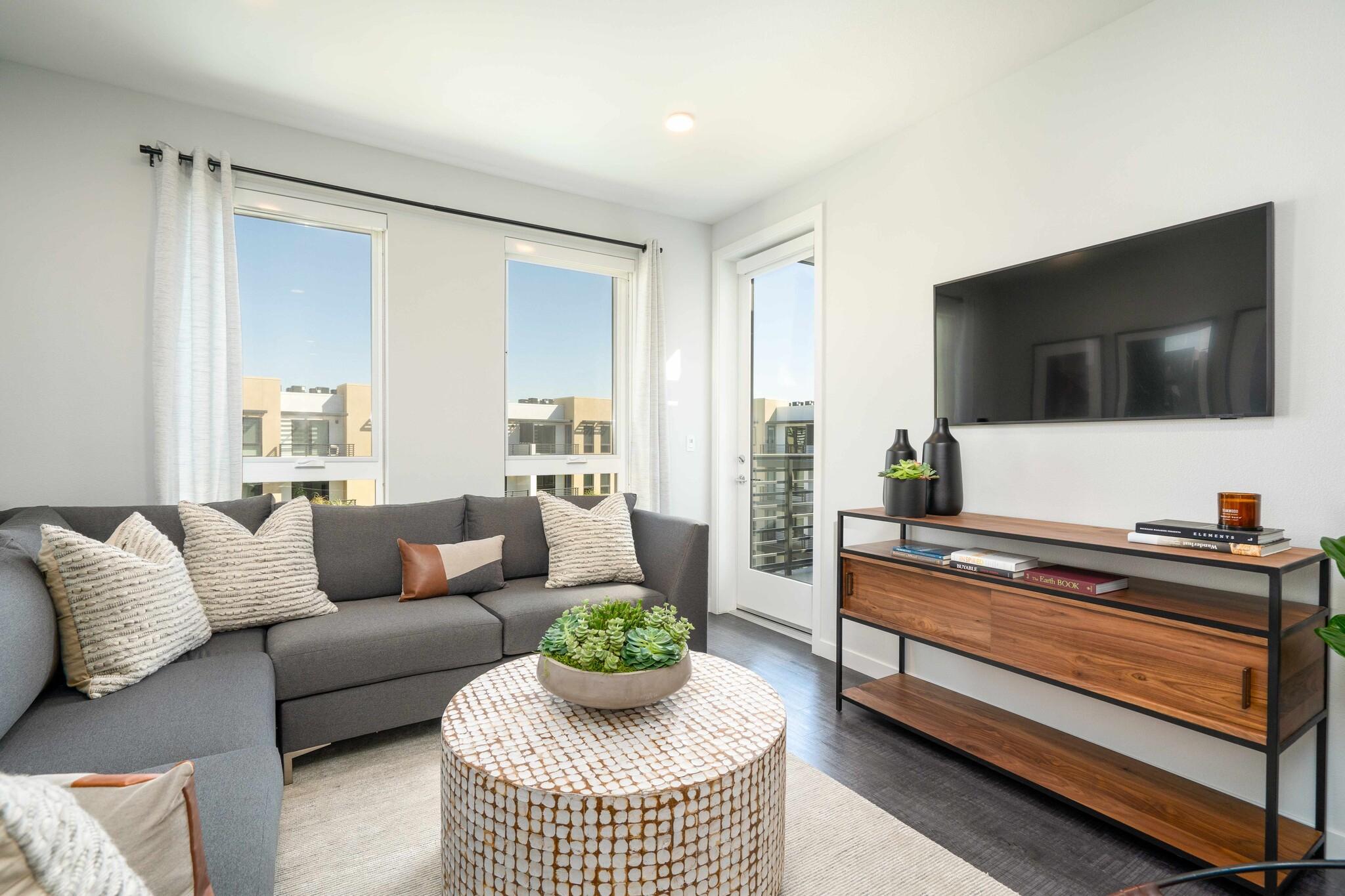 Charming 1BR Condo Steps Away from San Antonio Center