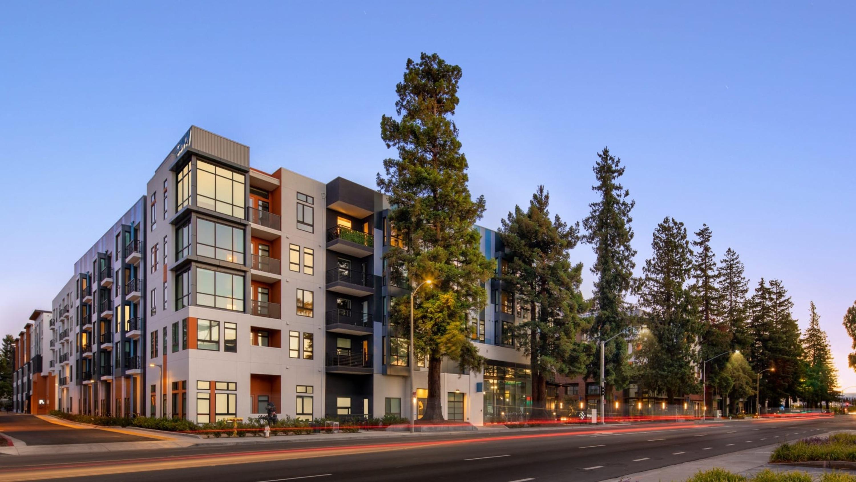 Breathtaking 2BR Condo Savoy Sunnyvale