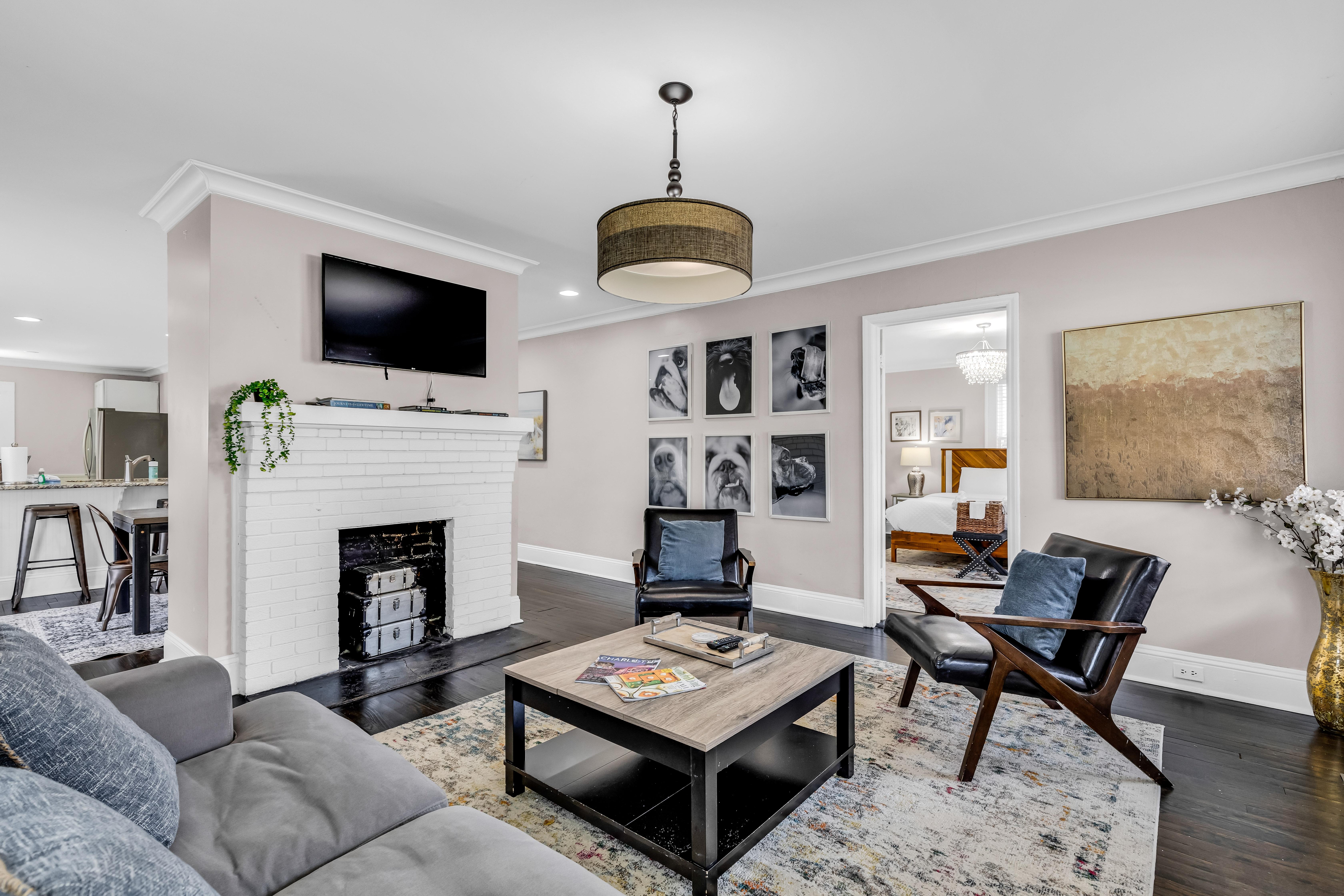 Bright and Modern - Close to Everything