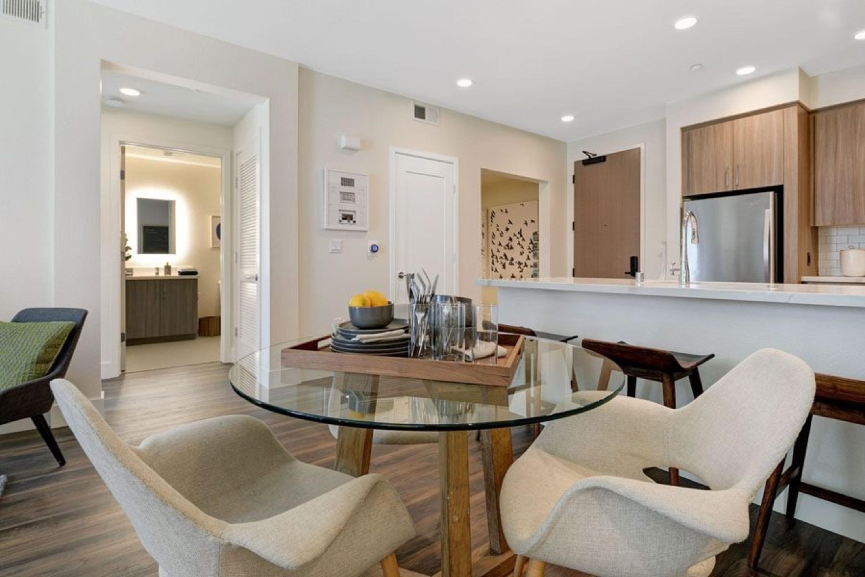 1BR Luxury Living in Downtown Sunnyvale