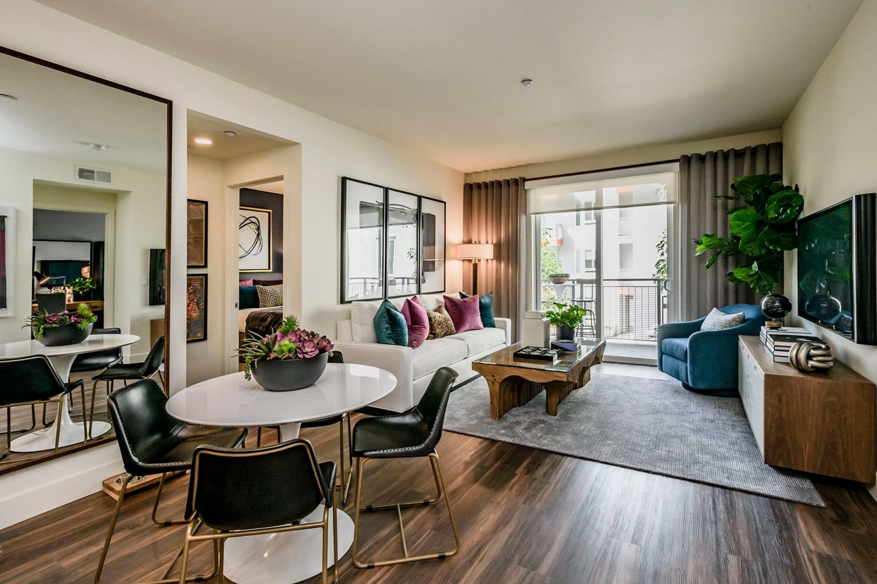 Spacious 2BR Condo in Flats at Cityline