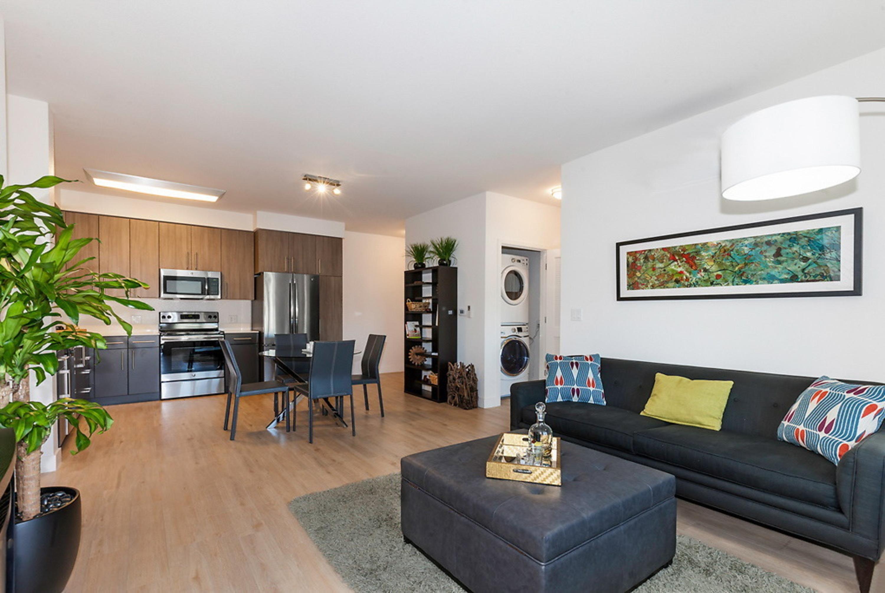 Relaxing Getaway: 1 Bedroom Condo with Hot Tub and Spa