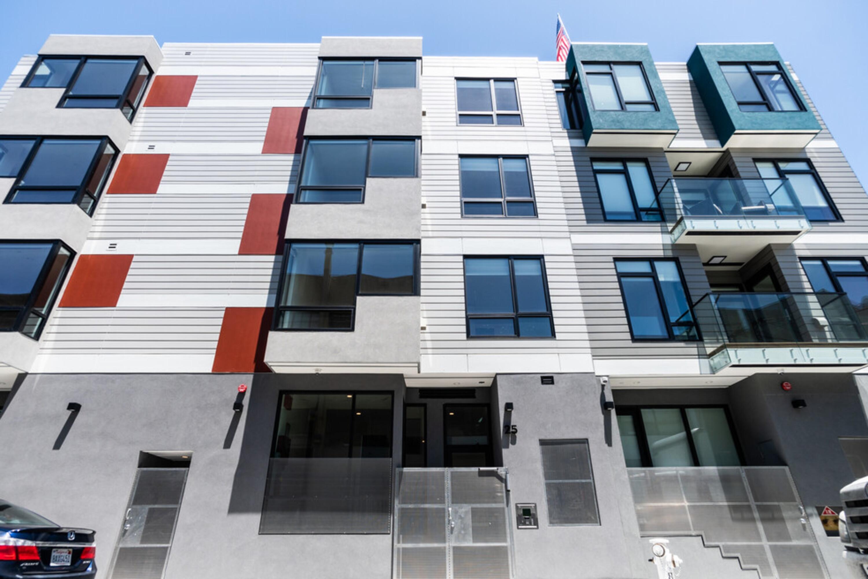 Unmatched Elegance: Opulent Condo in Prime City Location