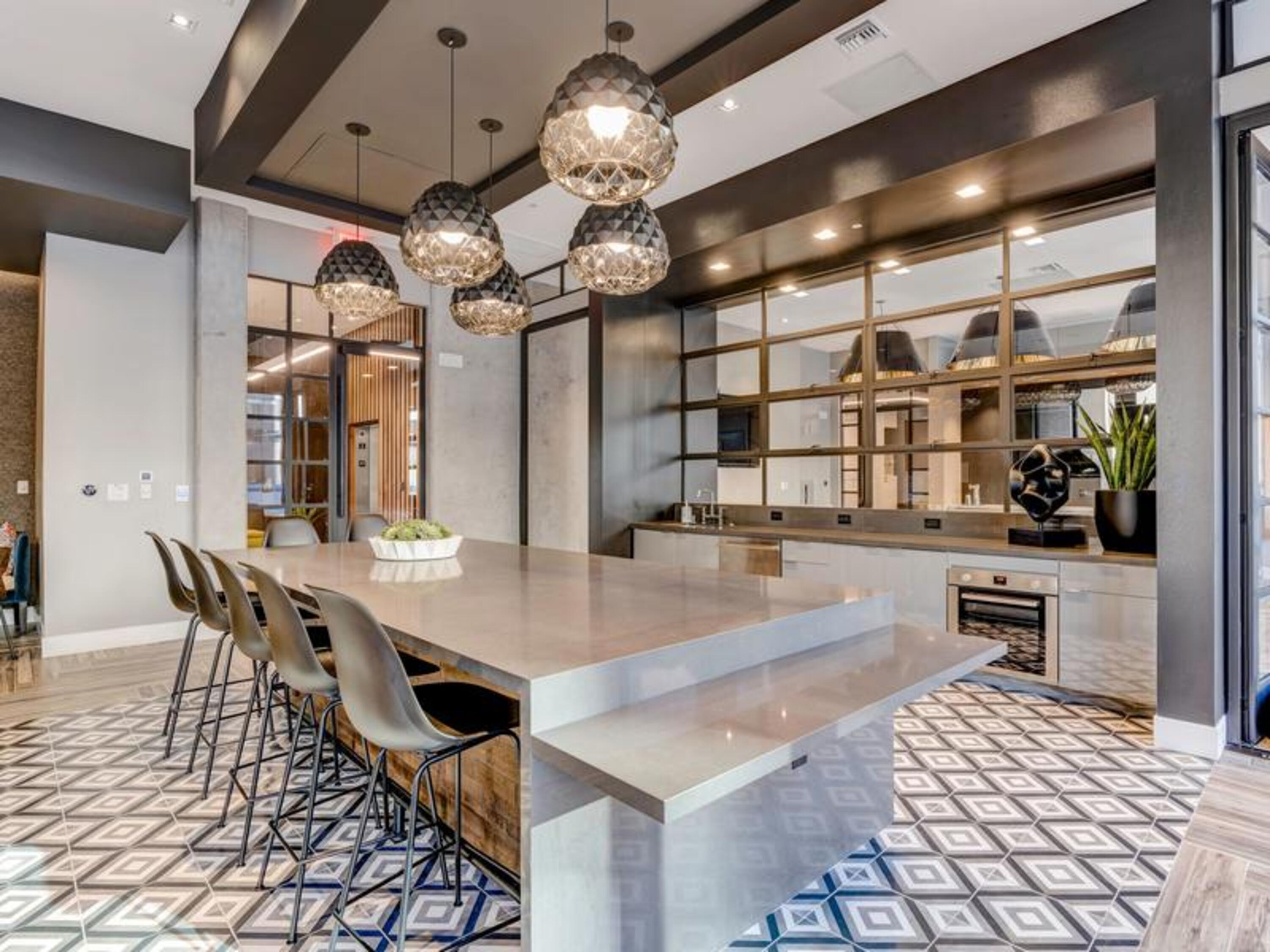 Stylish 1BR Condo with Lavish Amenities