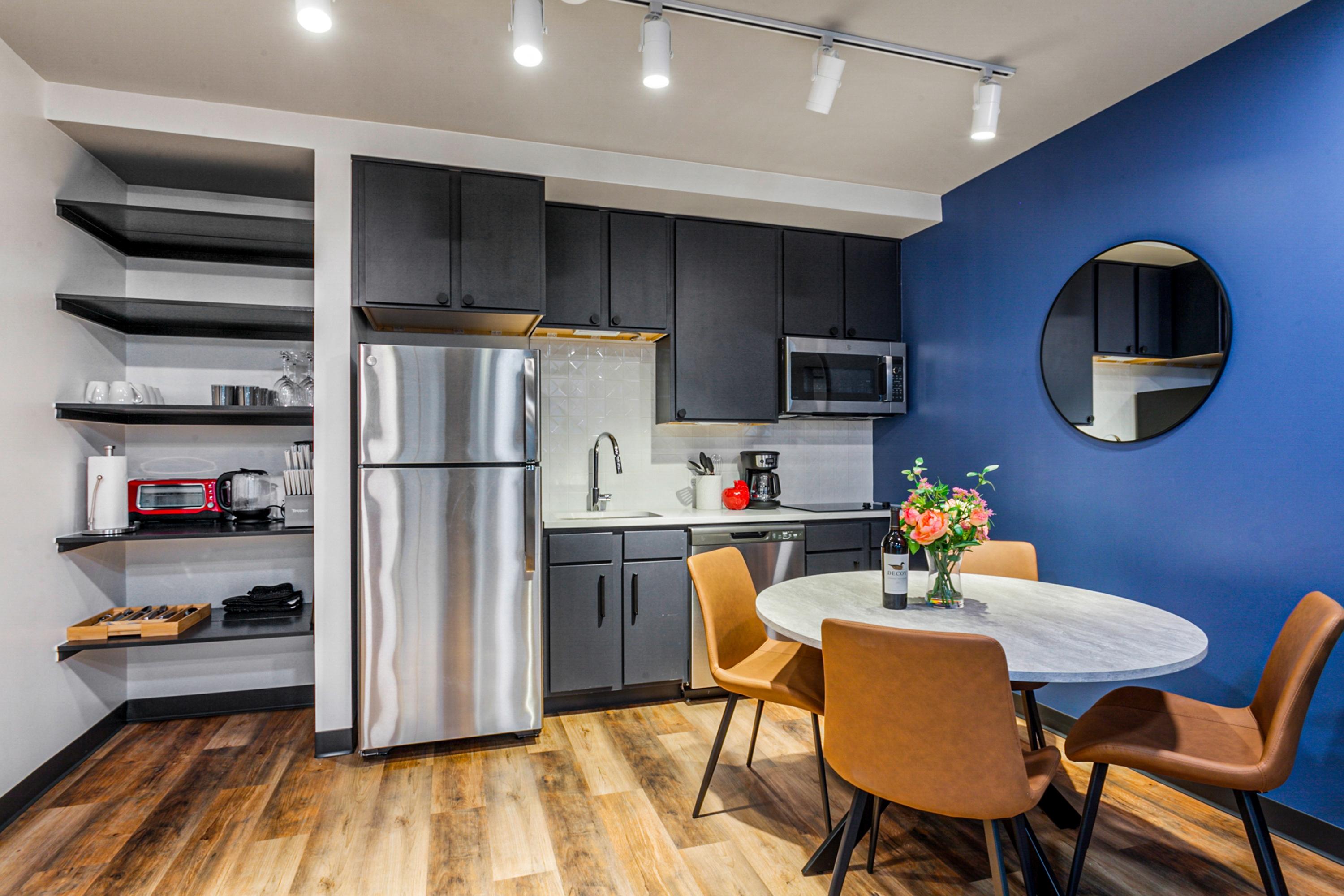Delta Tranquility: 4BR Urban Escape Condo 4