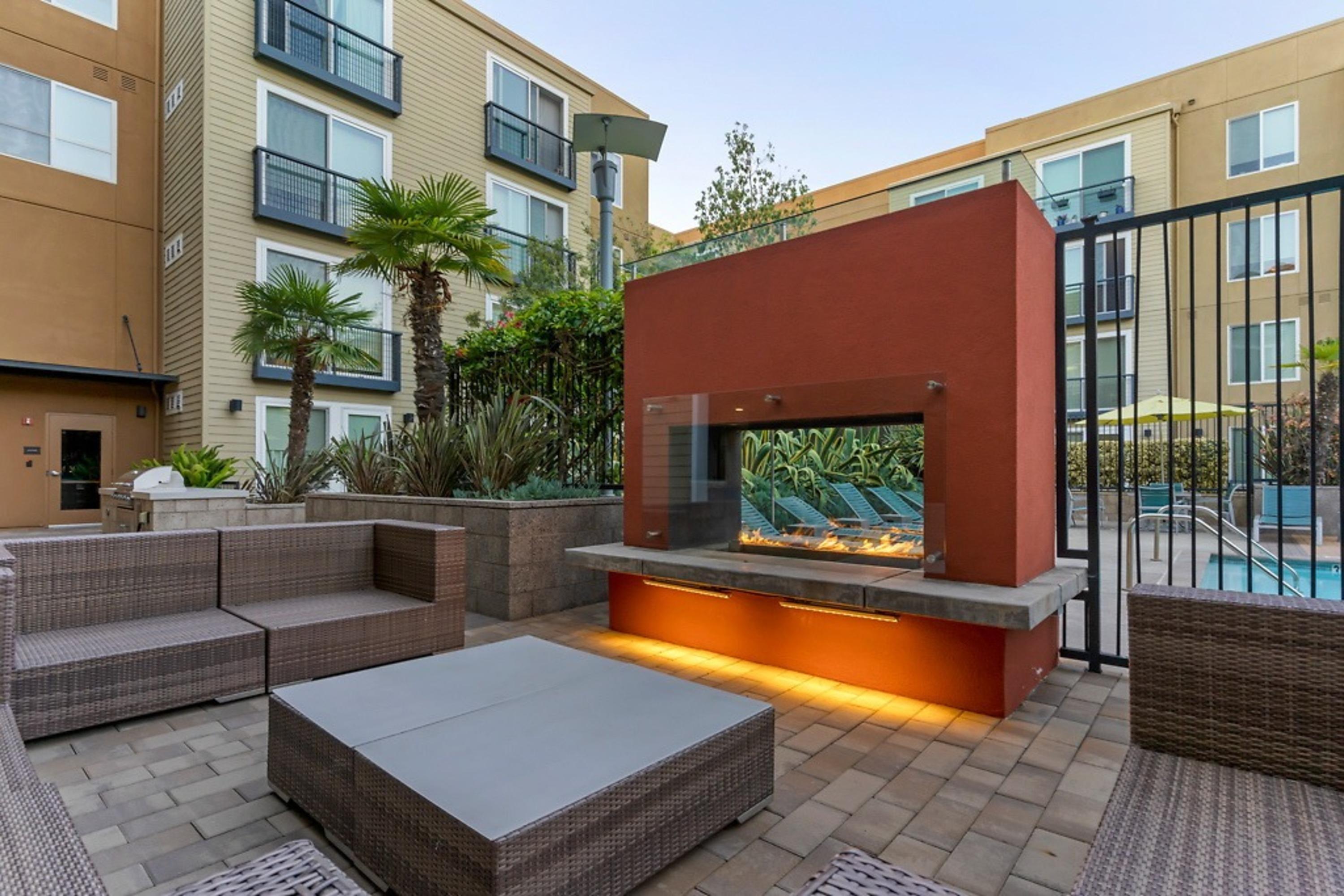 Spacious 2BR Condo at Solstice w Pool & BBQ Area