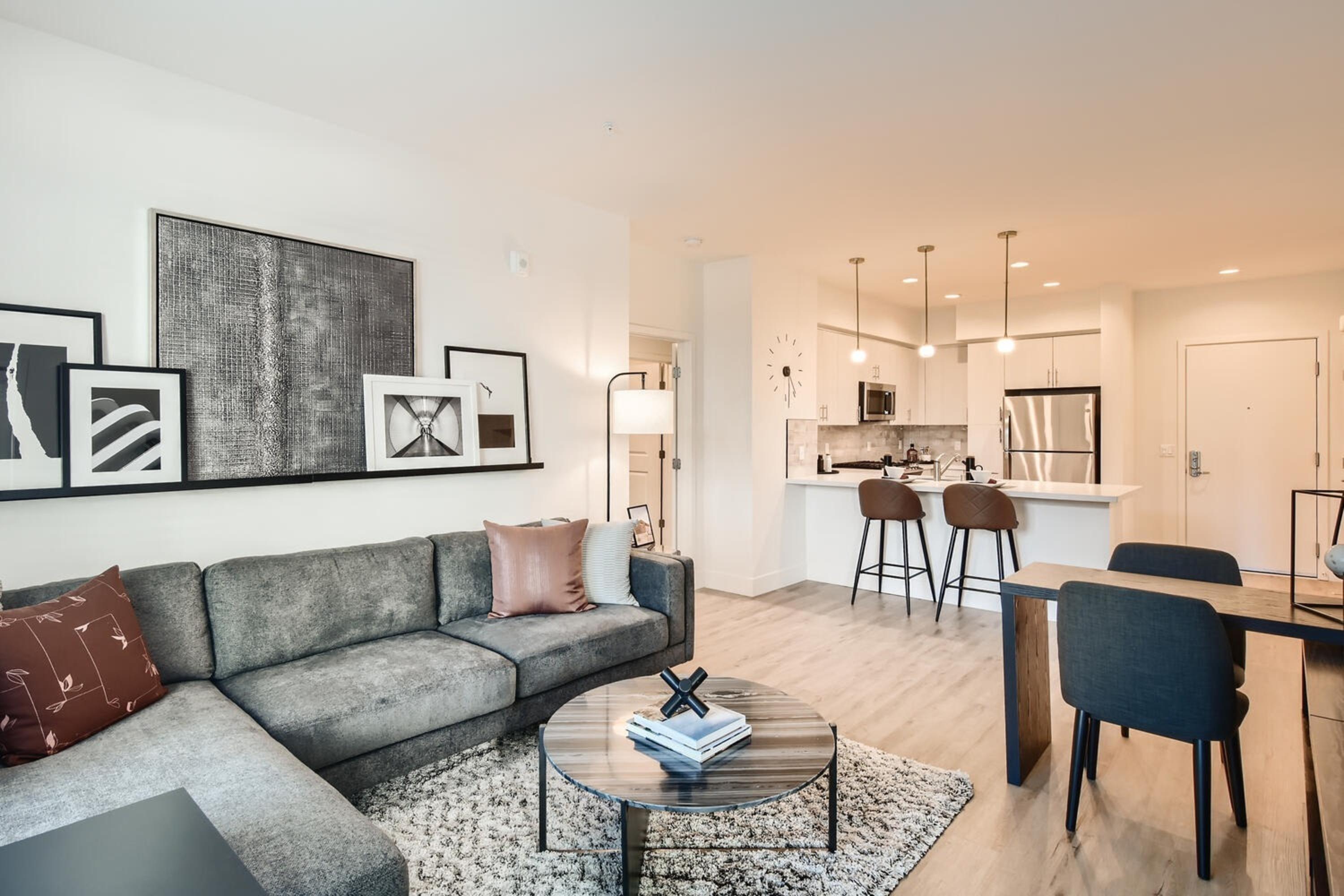 Cozy Meets High-End Living