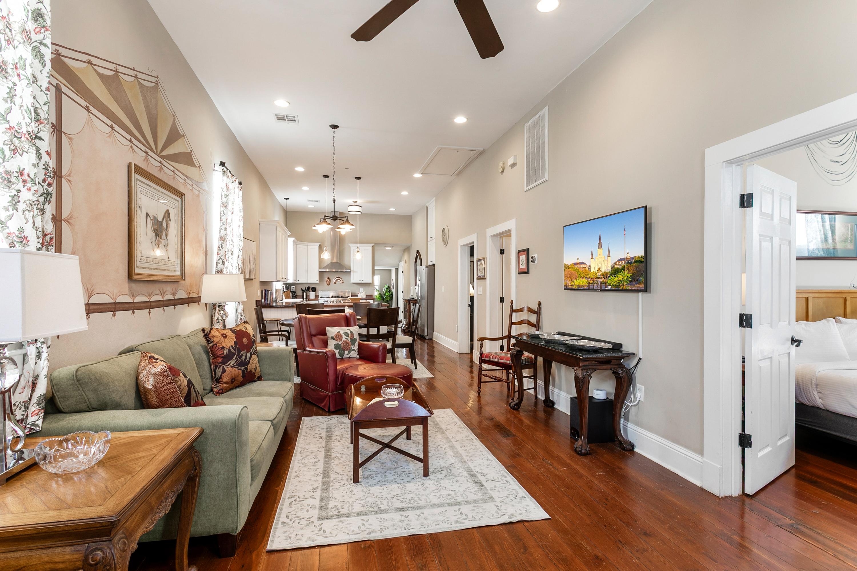 4BR Luxury Uptown Retreat w/ Private Heated Pool 2