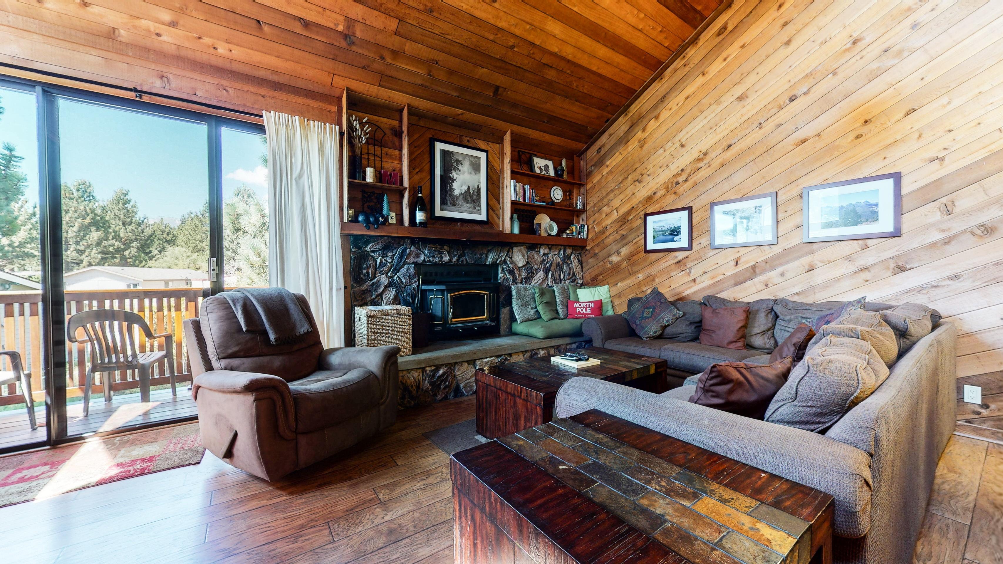 Mammoth Sierra Townhomes #24 4 Bedroom Condo