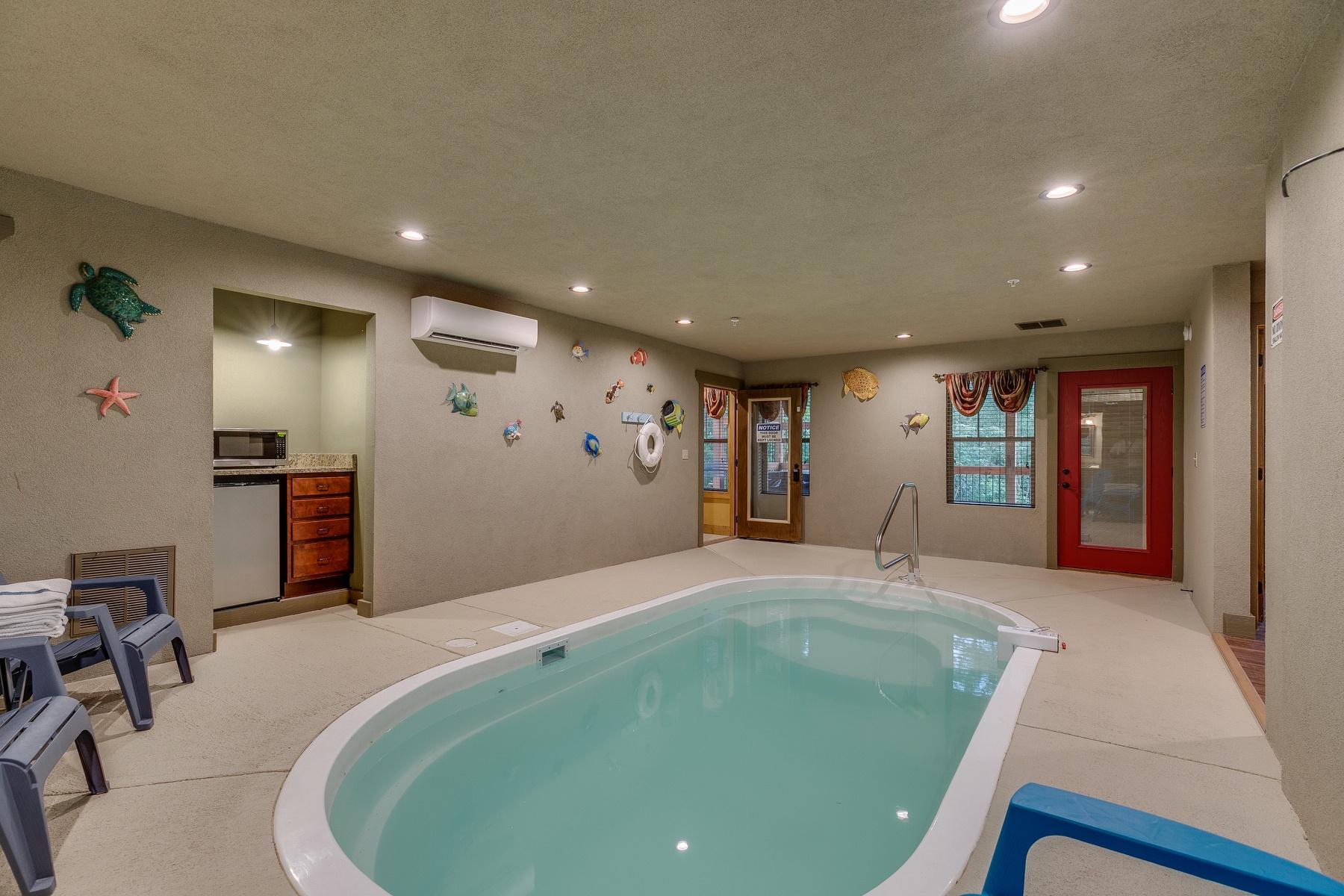 Swimmin' in the Smokies 6 Bedroom Chalet