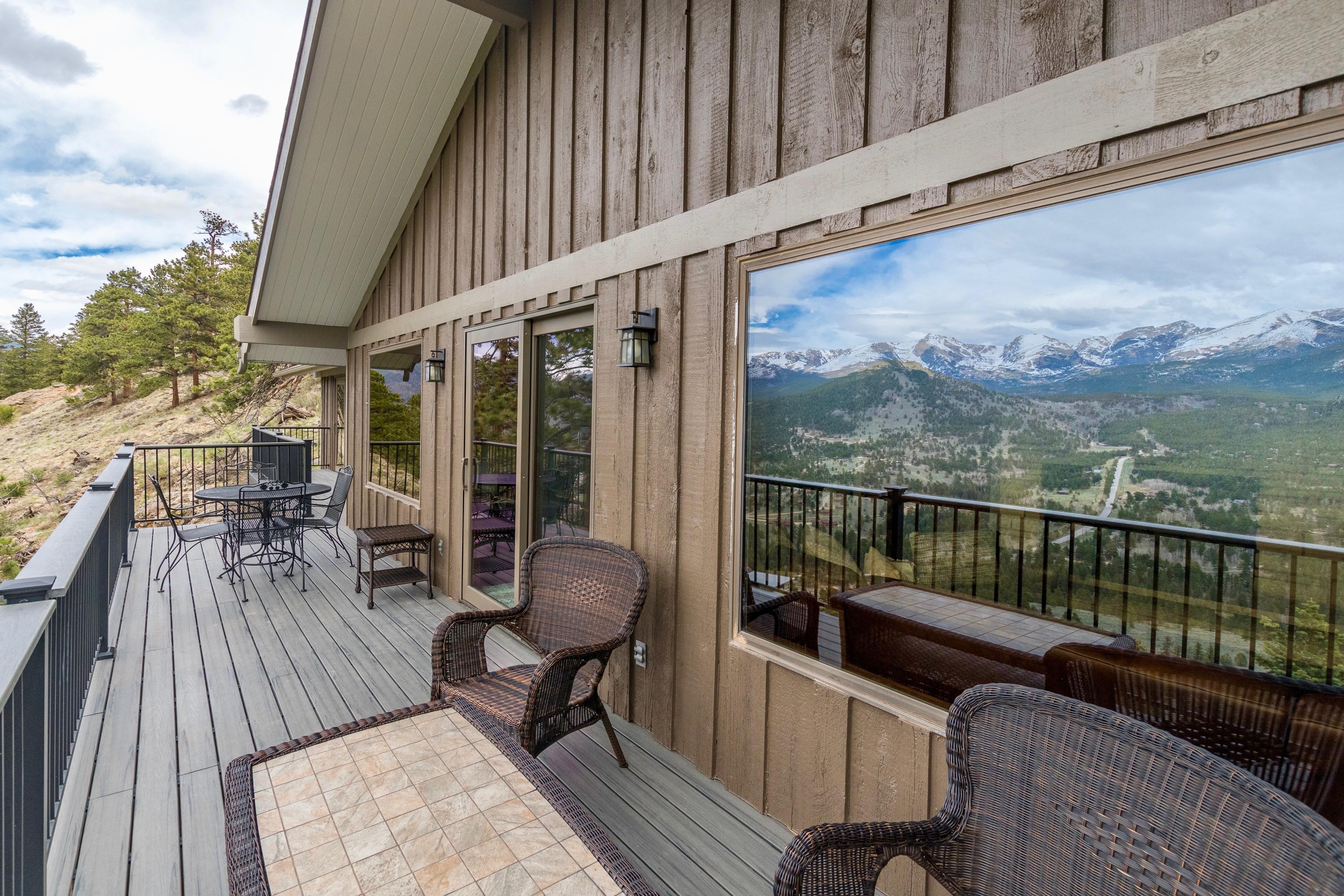 Rustic Retreat Vacation Home at Windcliff 2 Bedroom Home