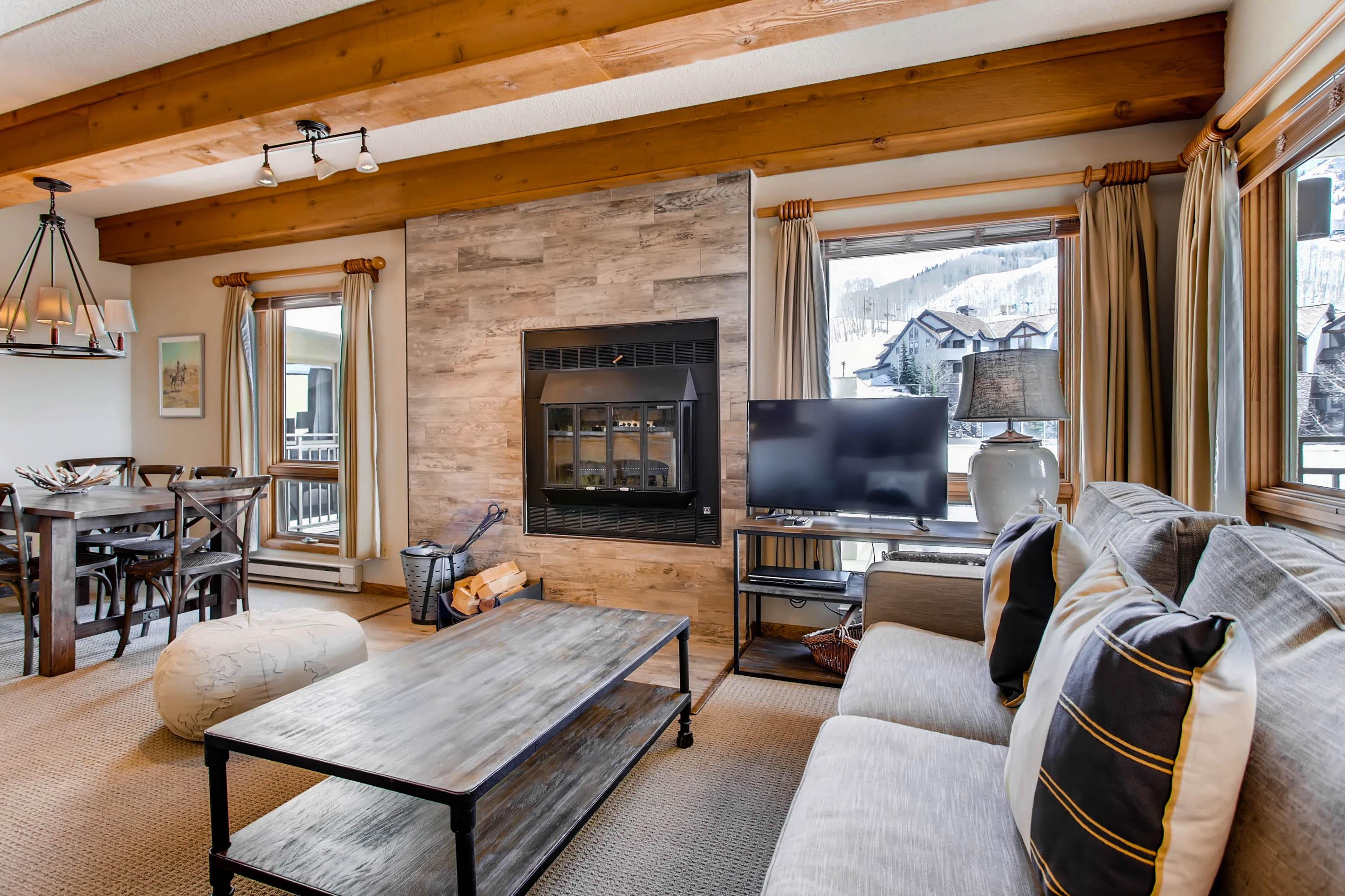 Unique & Modern 2 Br Condo With Fireplace - No Cleaning Fee! 2 Bedroom Condo