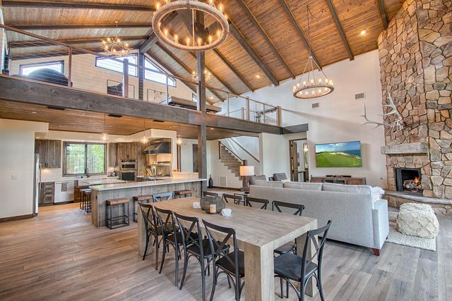 Retreat at Whispering Pines 4 Bedroom Cabin