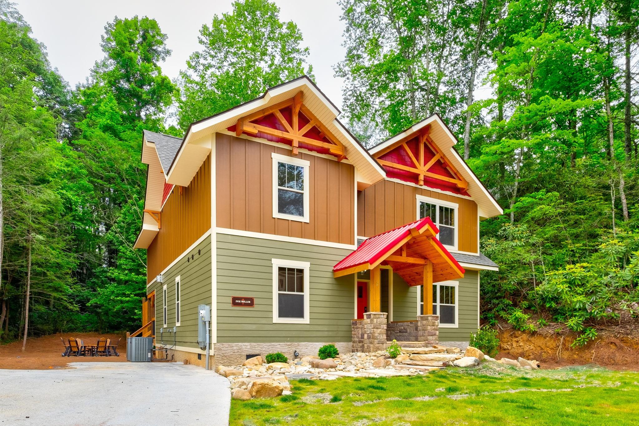 Ivie Holler 3 Bedroom Chalet