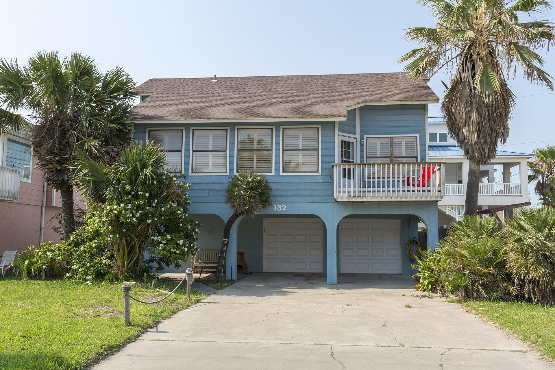 132 E. Kingfish (Island Retreat) 3 Bedroom Home