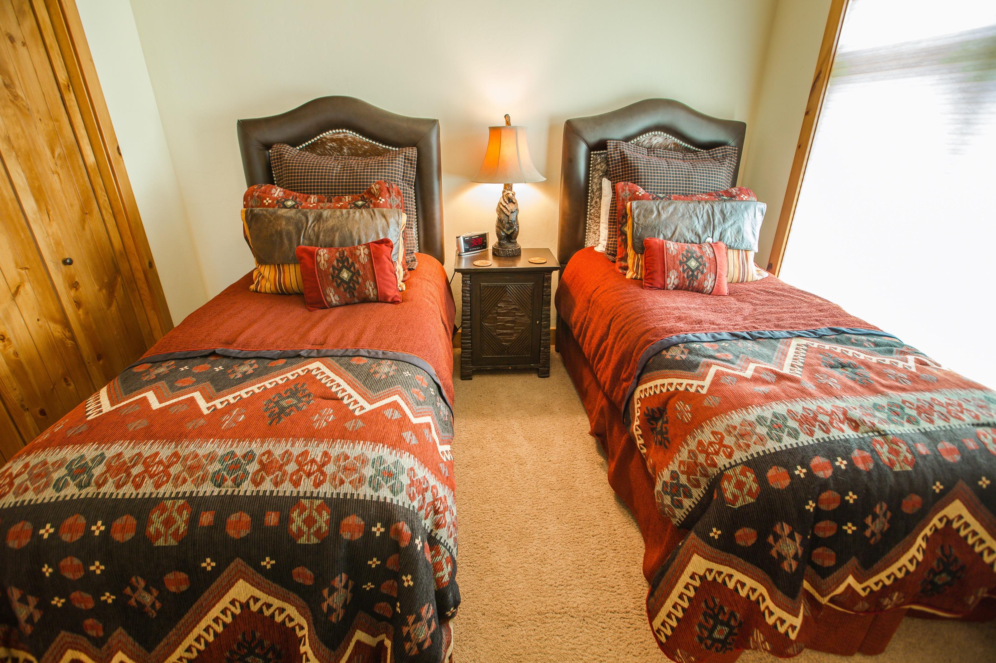 Dreamcatcher at Lakota 5 Bedroom Home Vacation Rentals Homes