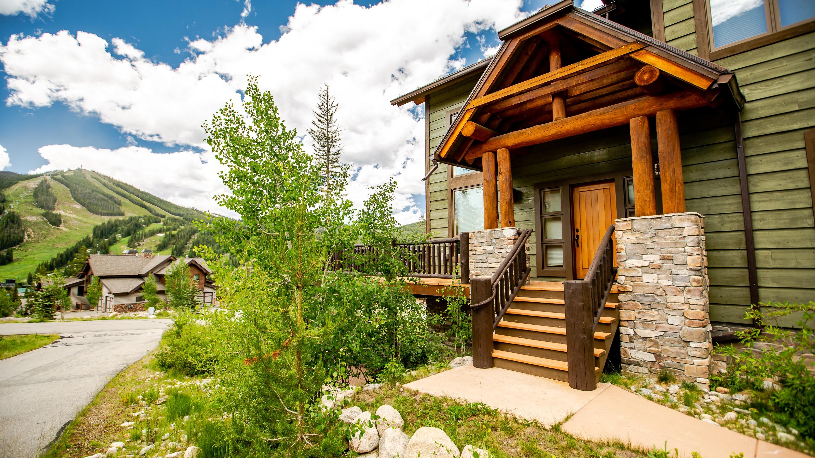 Dreamcatcher at Lakota 5 Bedroom Home Vacation Rentals Homes