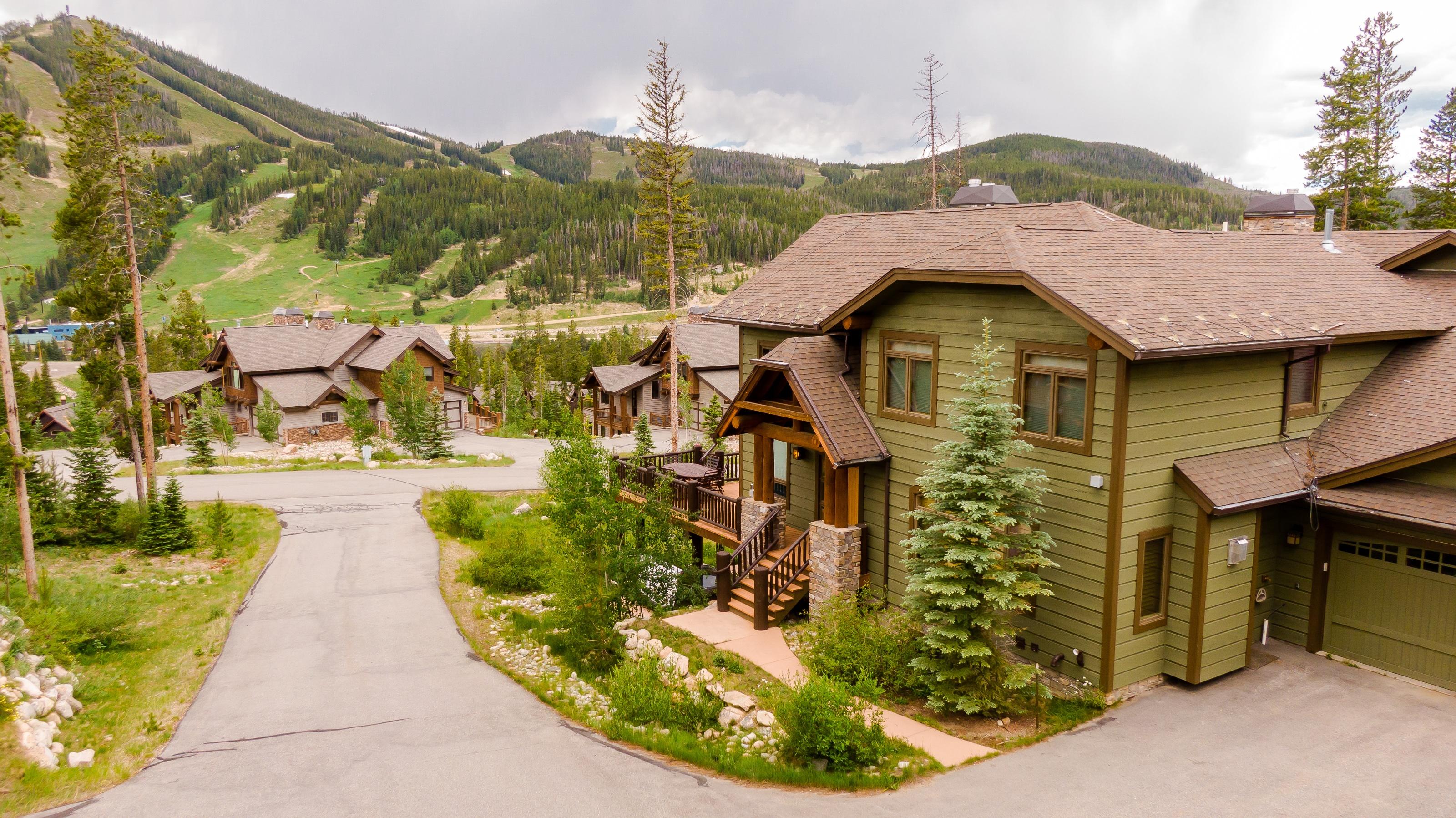 Dreamcatcher at Lakota 5 Bedroom Home Vacation Rentals Homes