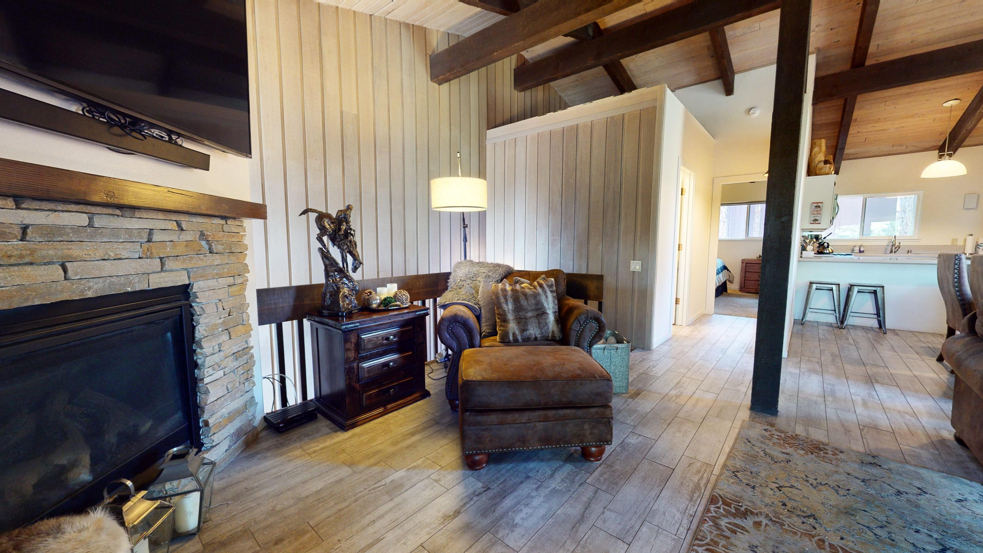 Mammoth Estates #234 4 Bedroom Condo