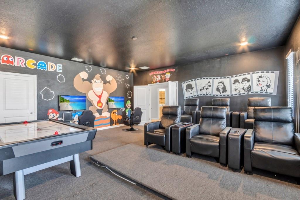 Storey Lake Resort 9 Bed Game/Theater Room 9 Bedroom Home