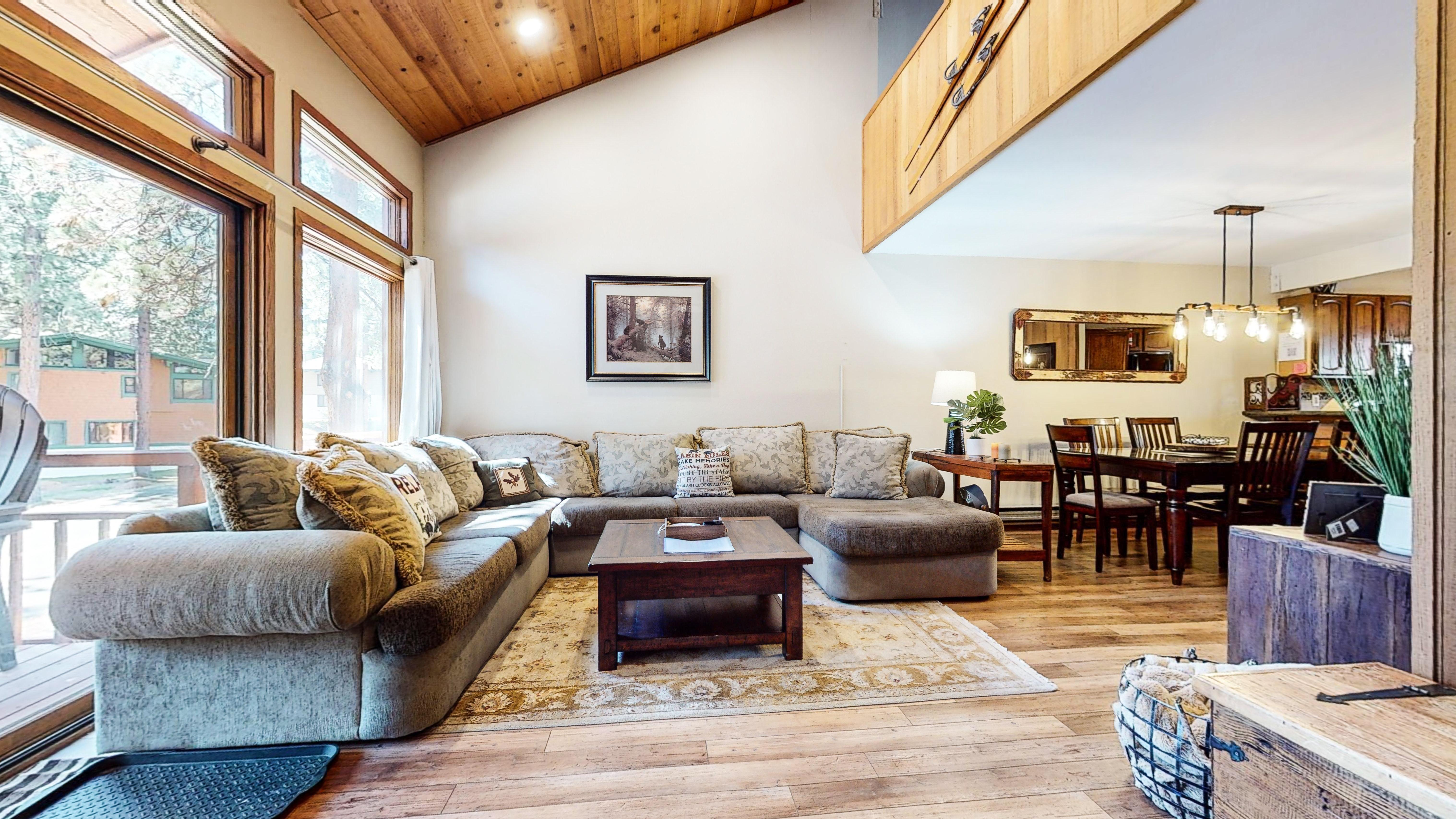 Woodlands #11 3 Bedroom Condo