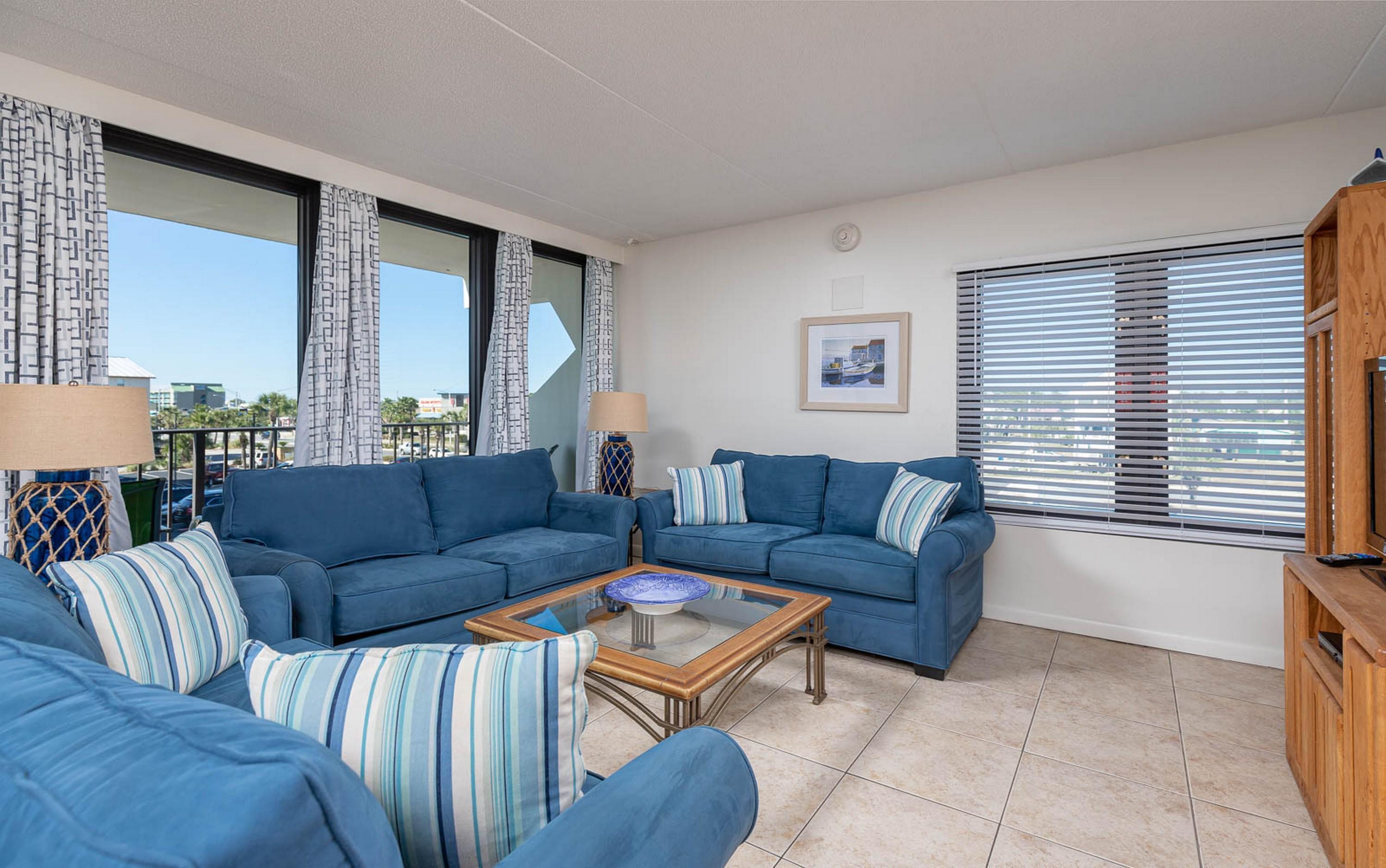 Island Winds East 3 Bed 2 Bath Gulf View Low Sleeps 8 3 Bedroom Condo
