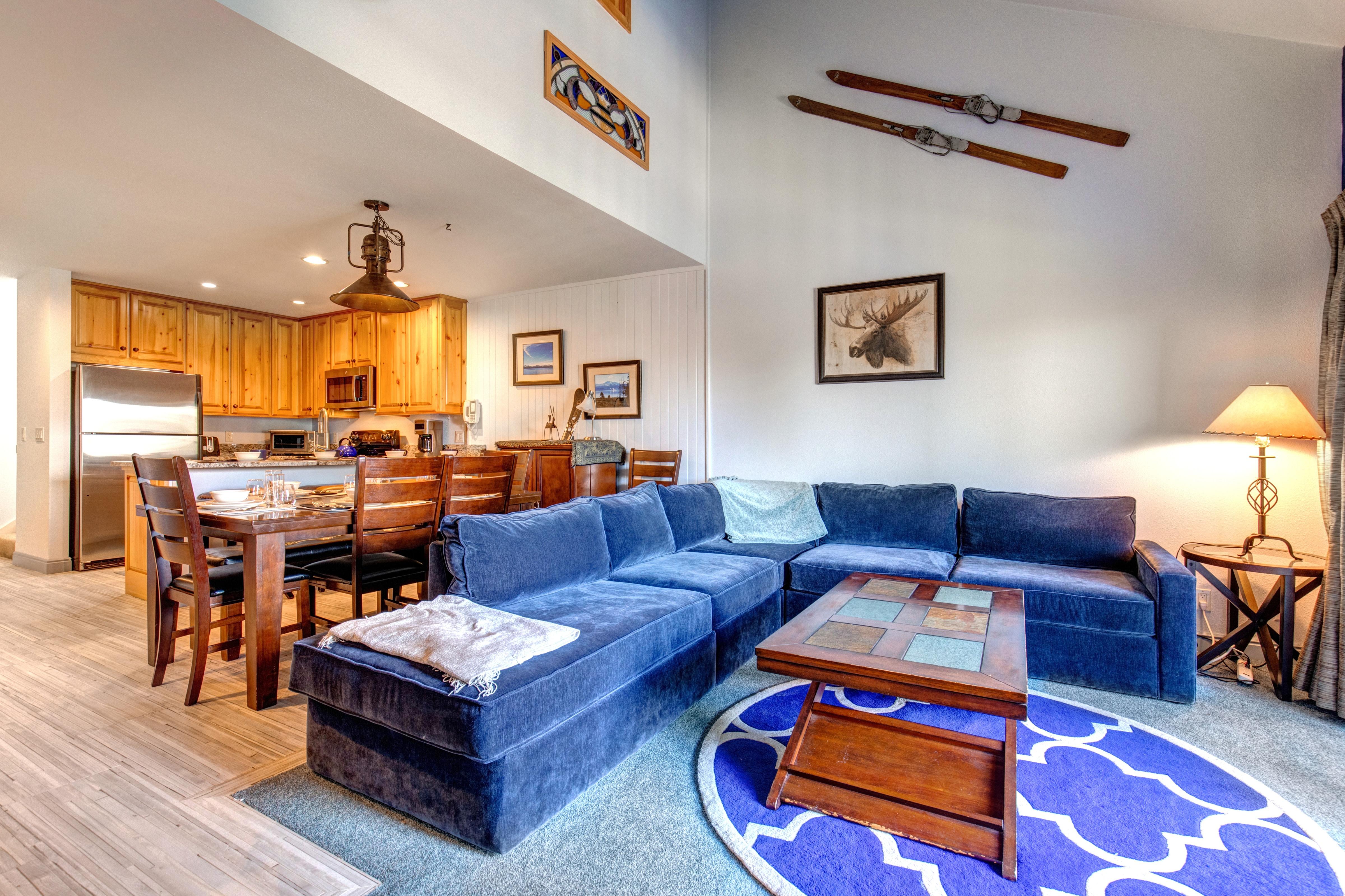 SNOW FLOWER 030 3 Bedroom Condo