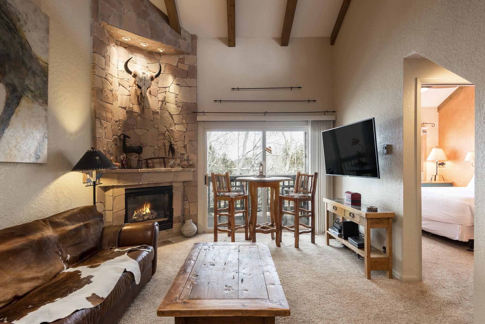 SNOW FLOWER 124 2 Bedroom Condo