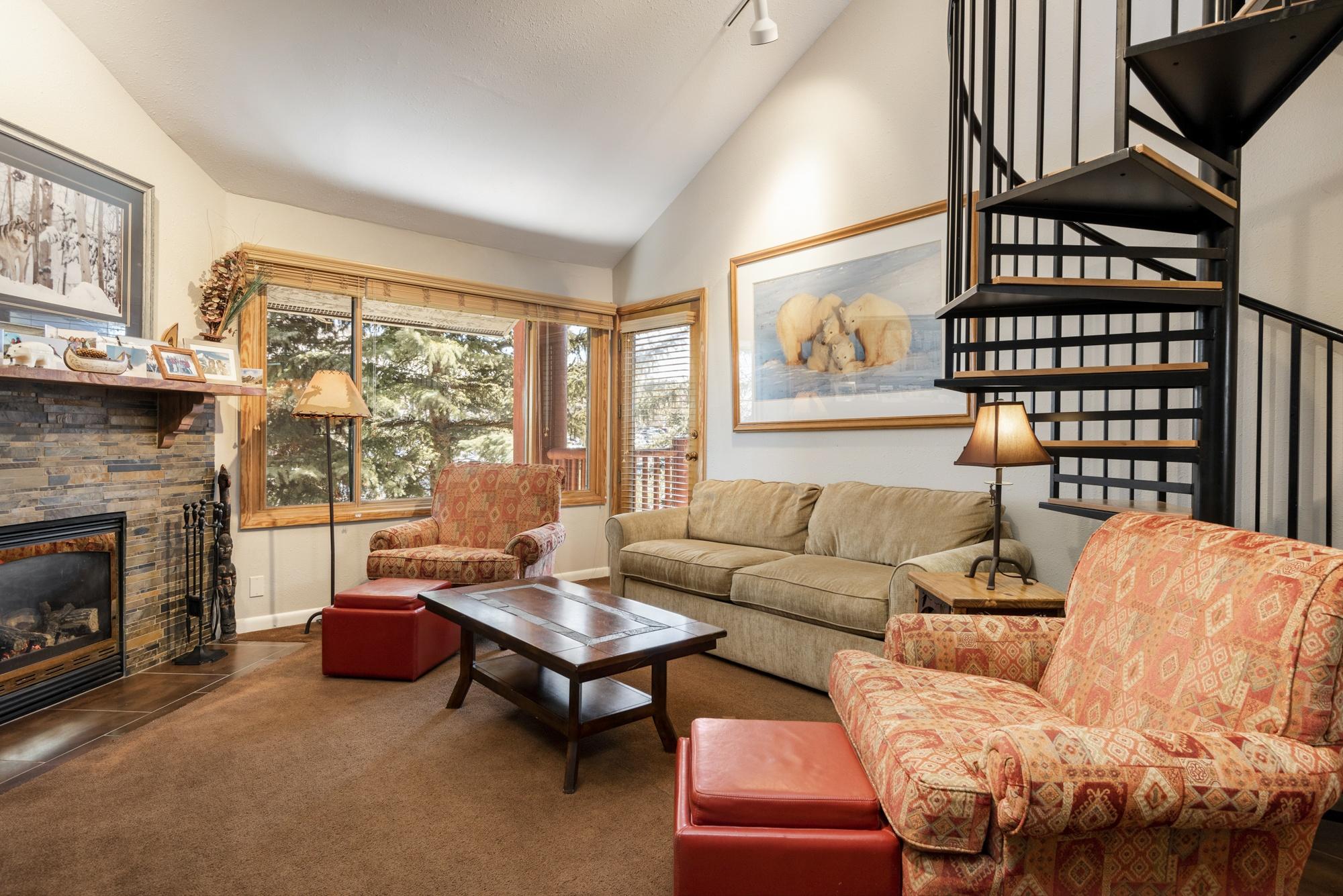 SNOW FLOWER 032 2 Bedroom Condo