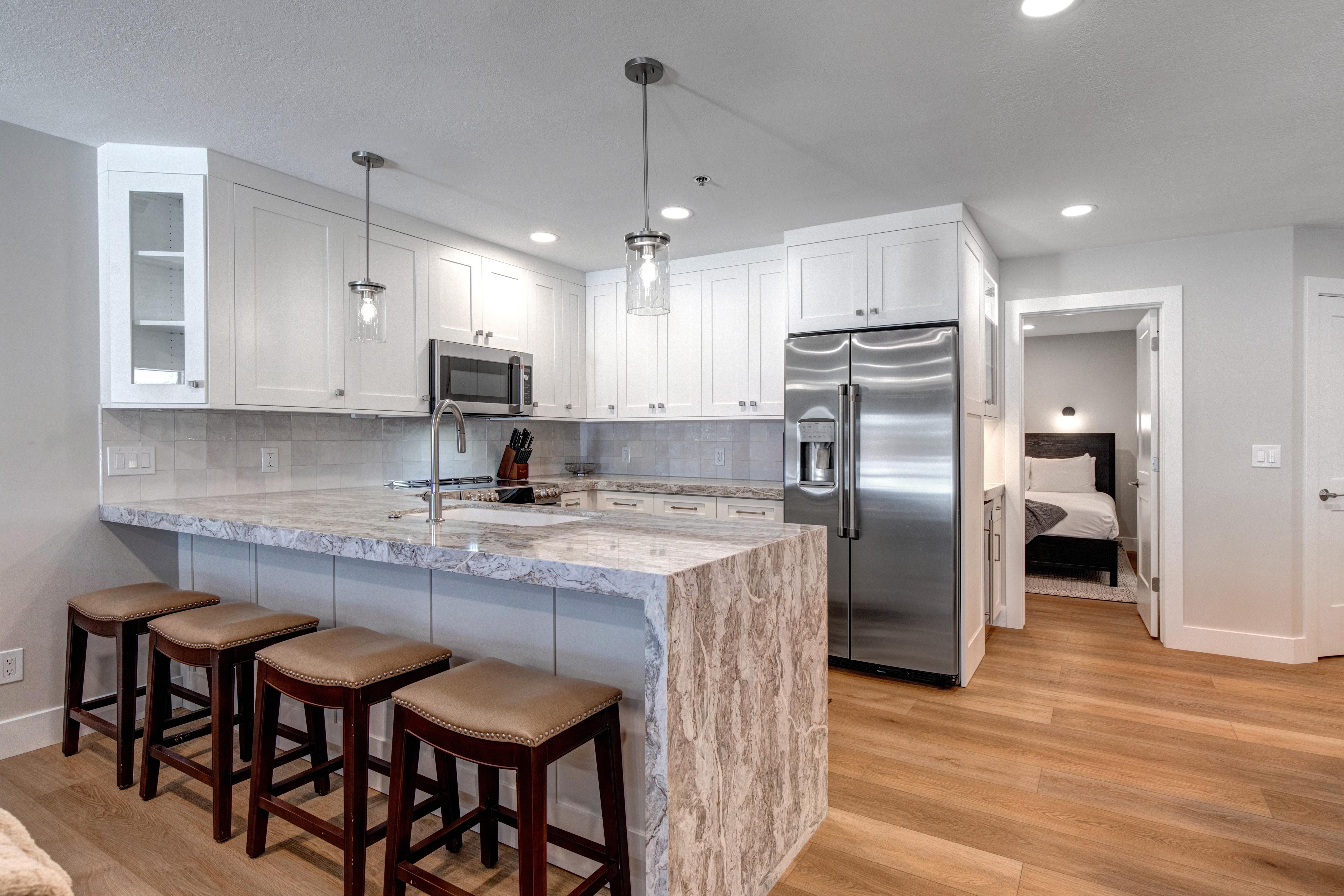 SILVER CLIFF VILLAGE 103 2 Bedroom Condo