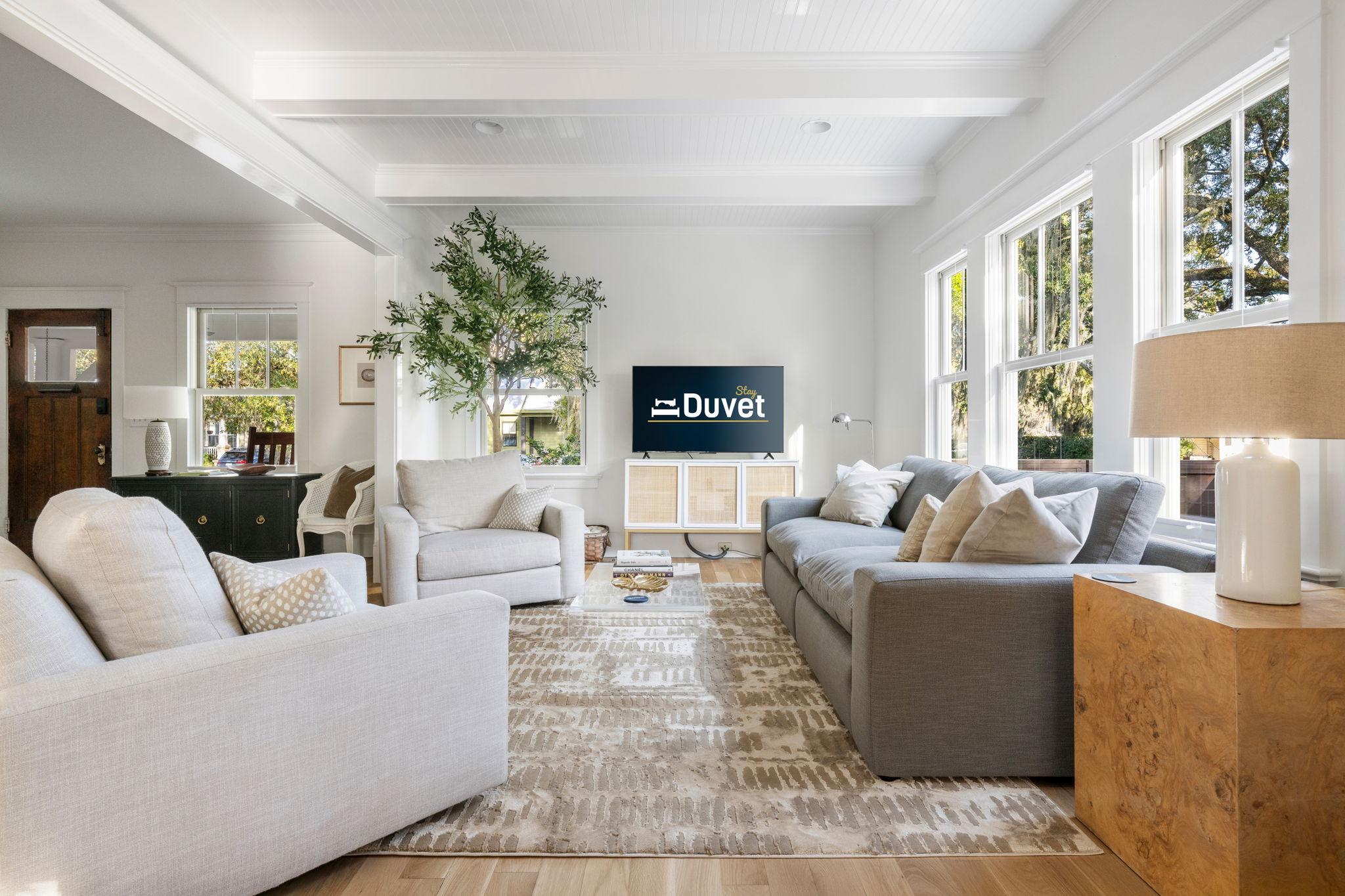 Newly Renovated In Park Circle | Chateau Edwards - North Charleston, SC