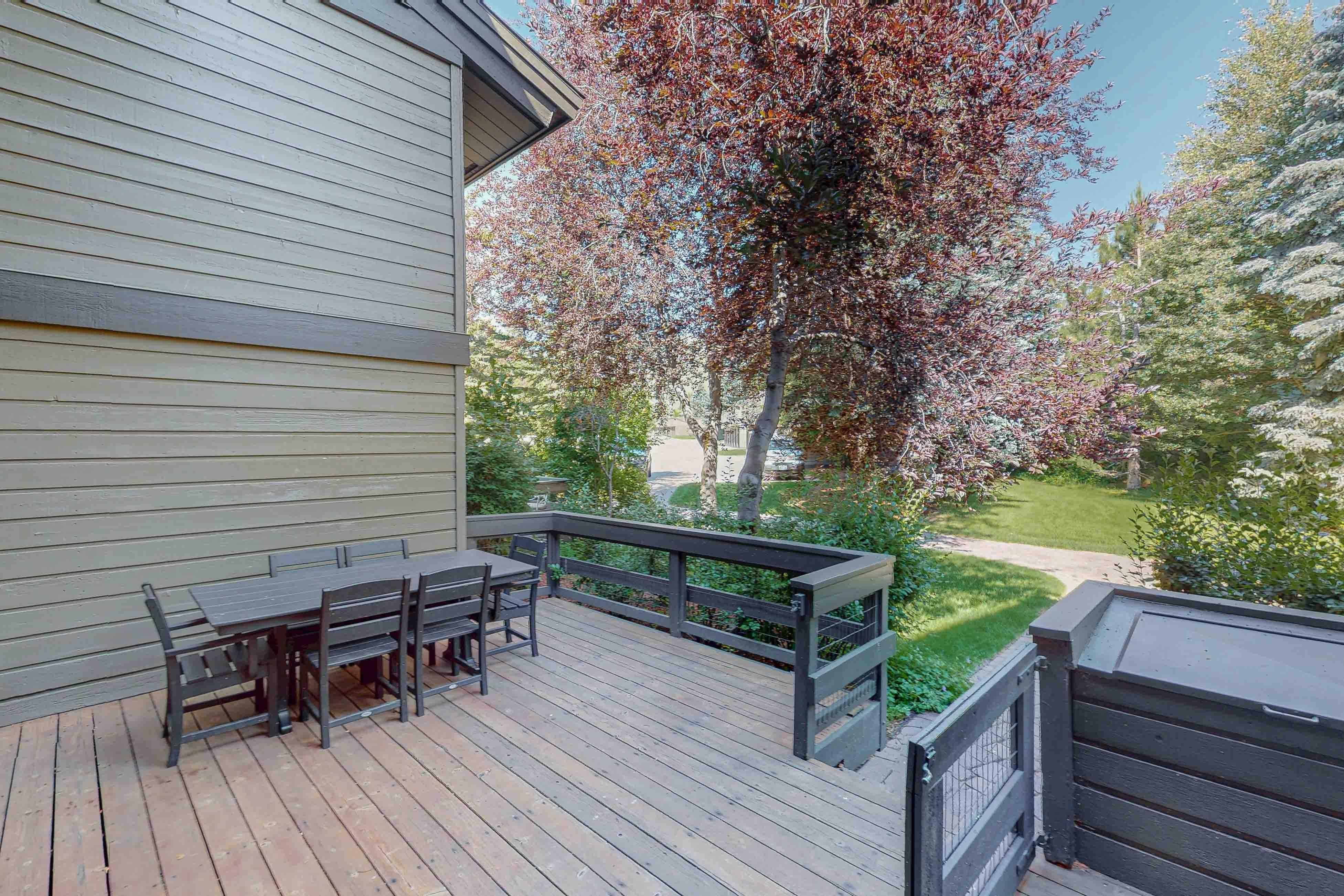 Dollar Meadow 1385, 2 bedroom + Loft with two twin beds ; 2 bathrooms; sleeps 6