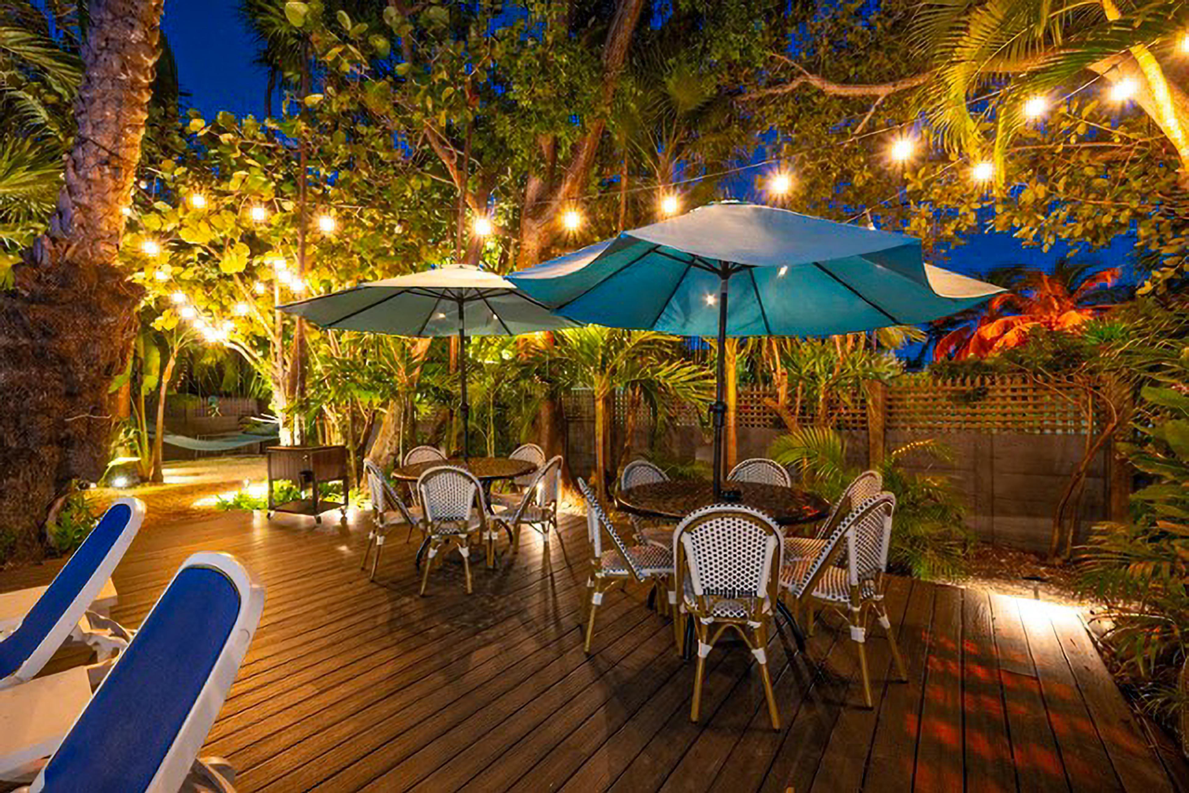 Papa's Hideaway #2 - The Sun Also Rises 5