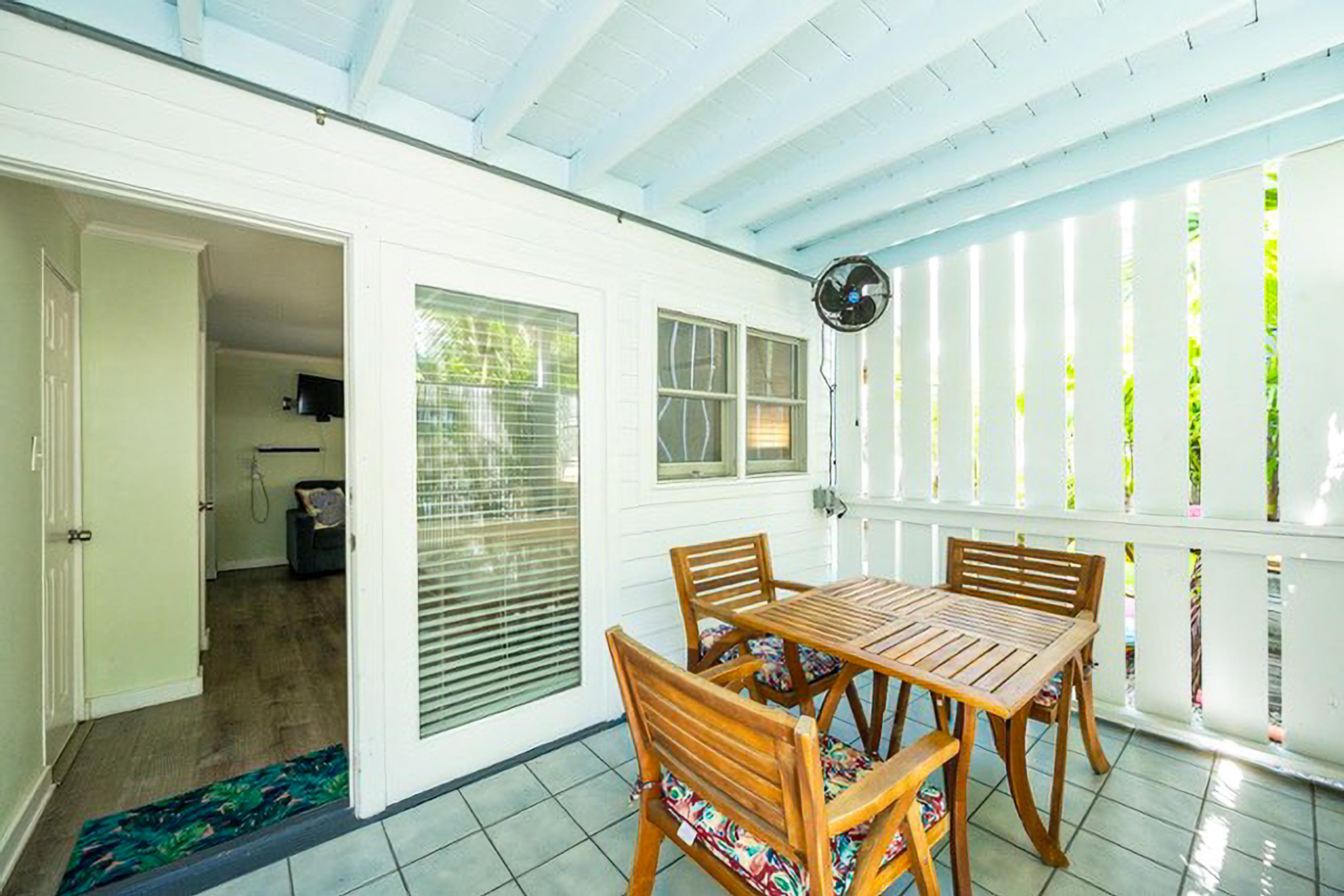 Papa's Hideaway #4 - Islands in the Stream 6