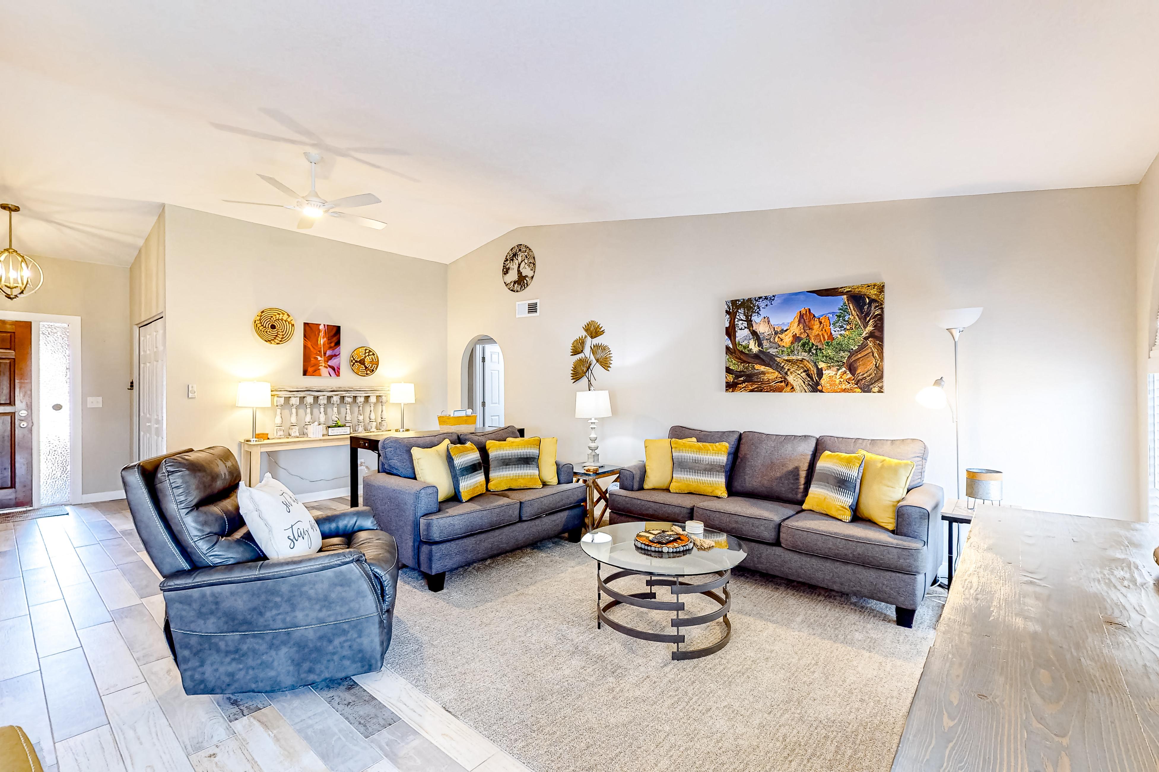 WeeCasa-Poolside Paradise 3