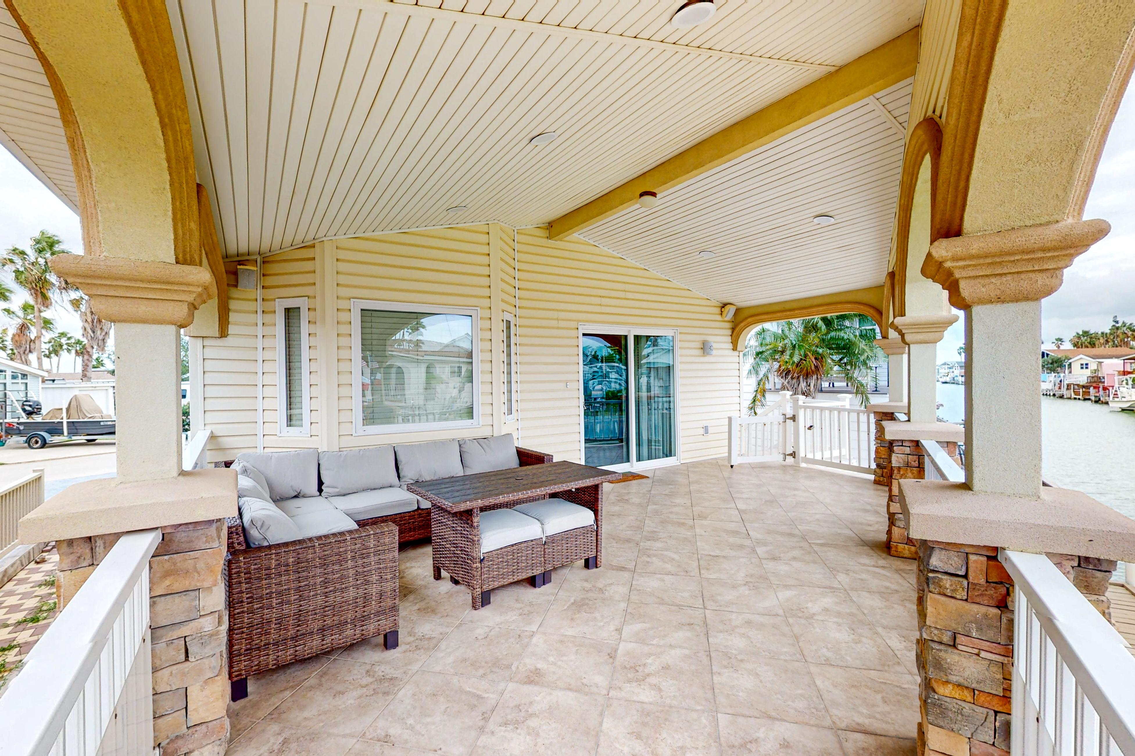 Long Island Village 712 E Clam Stars at Night 5