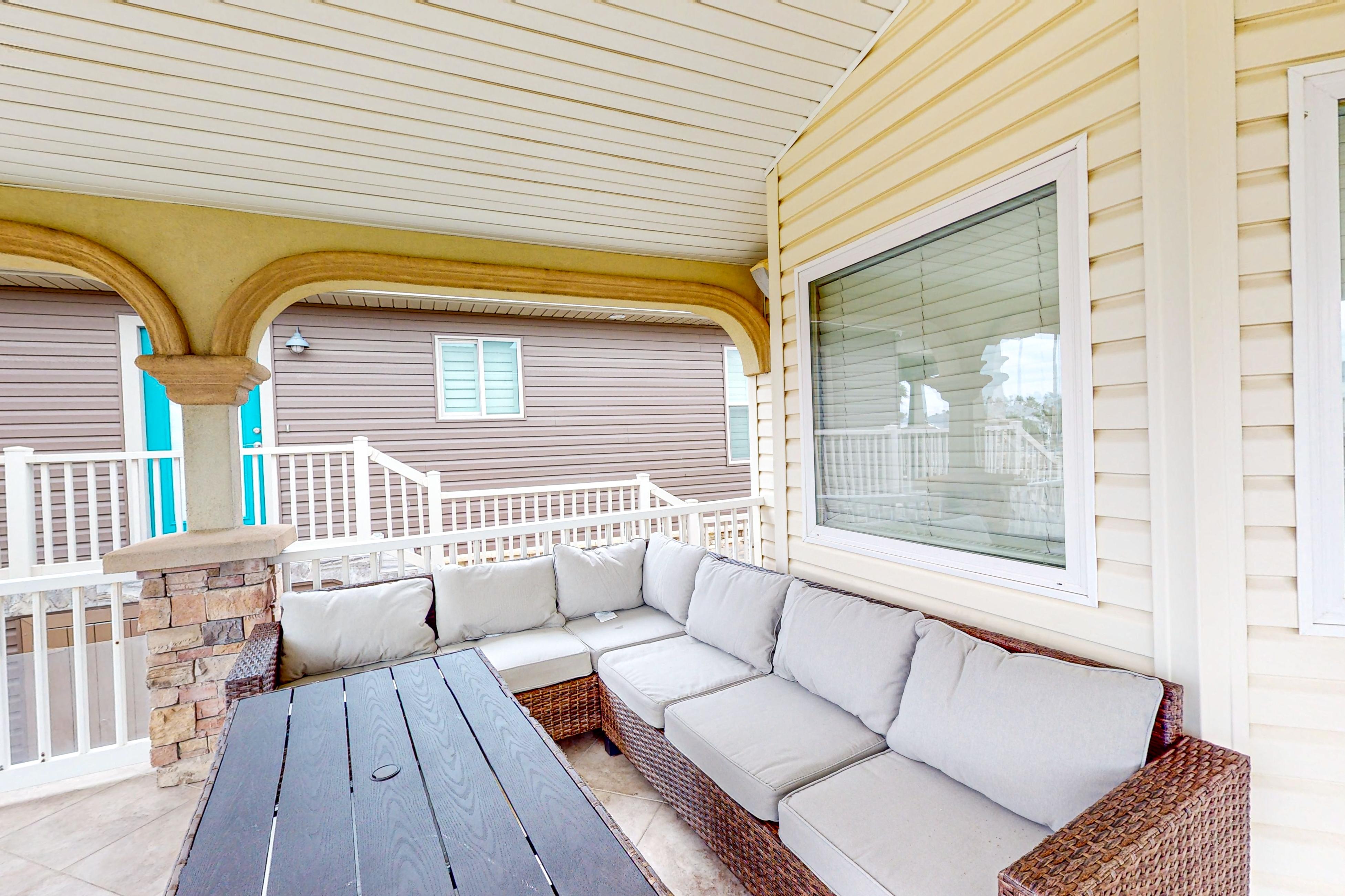 Long Island Village 712 E Clam Stars at Night 4