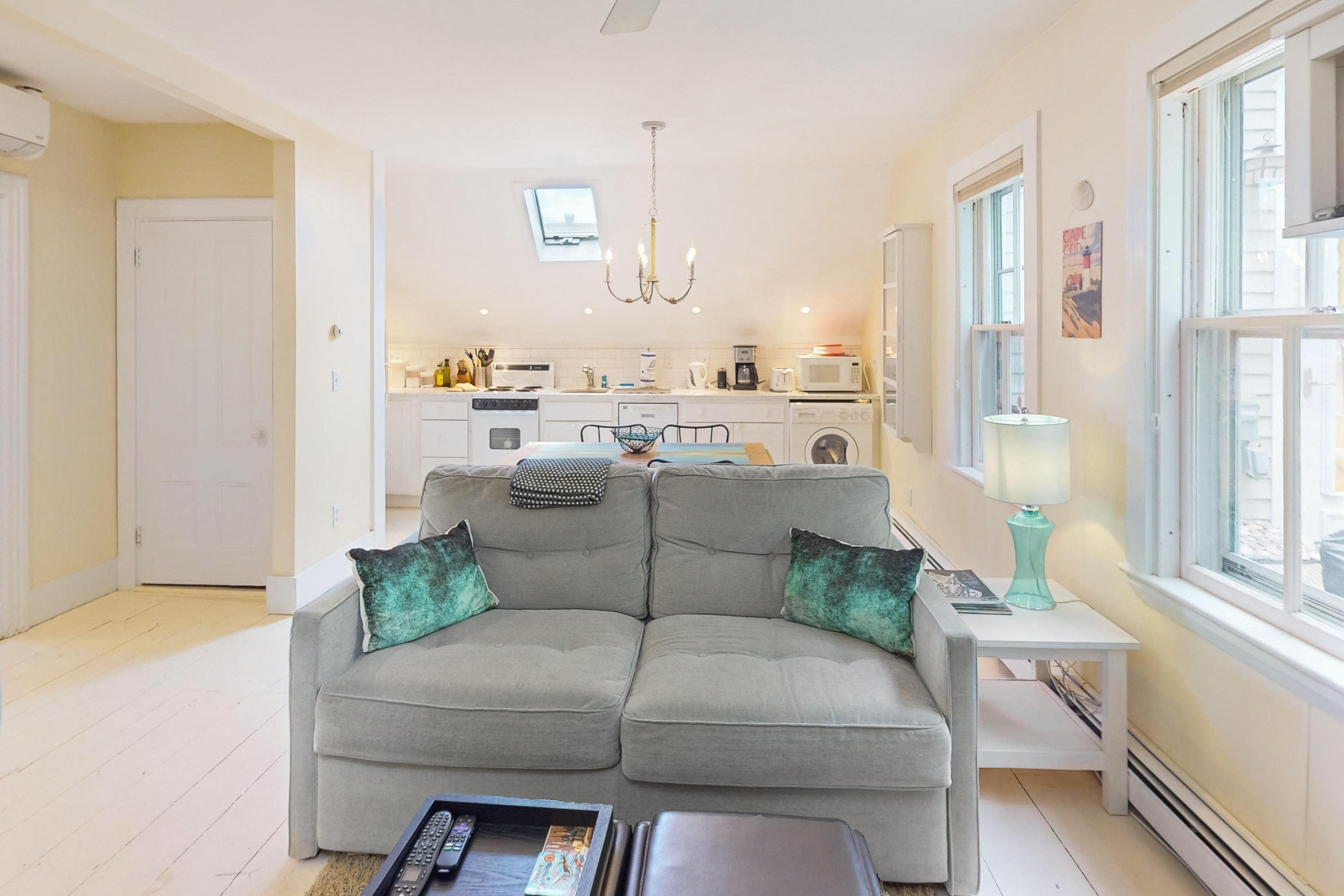 Central Coastal Apartment 5