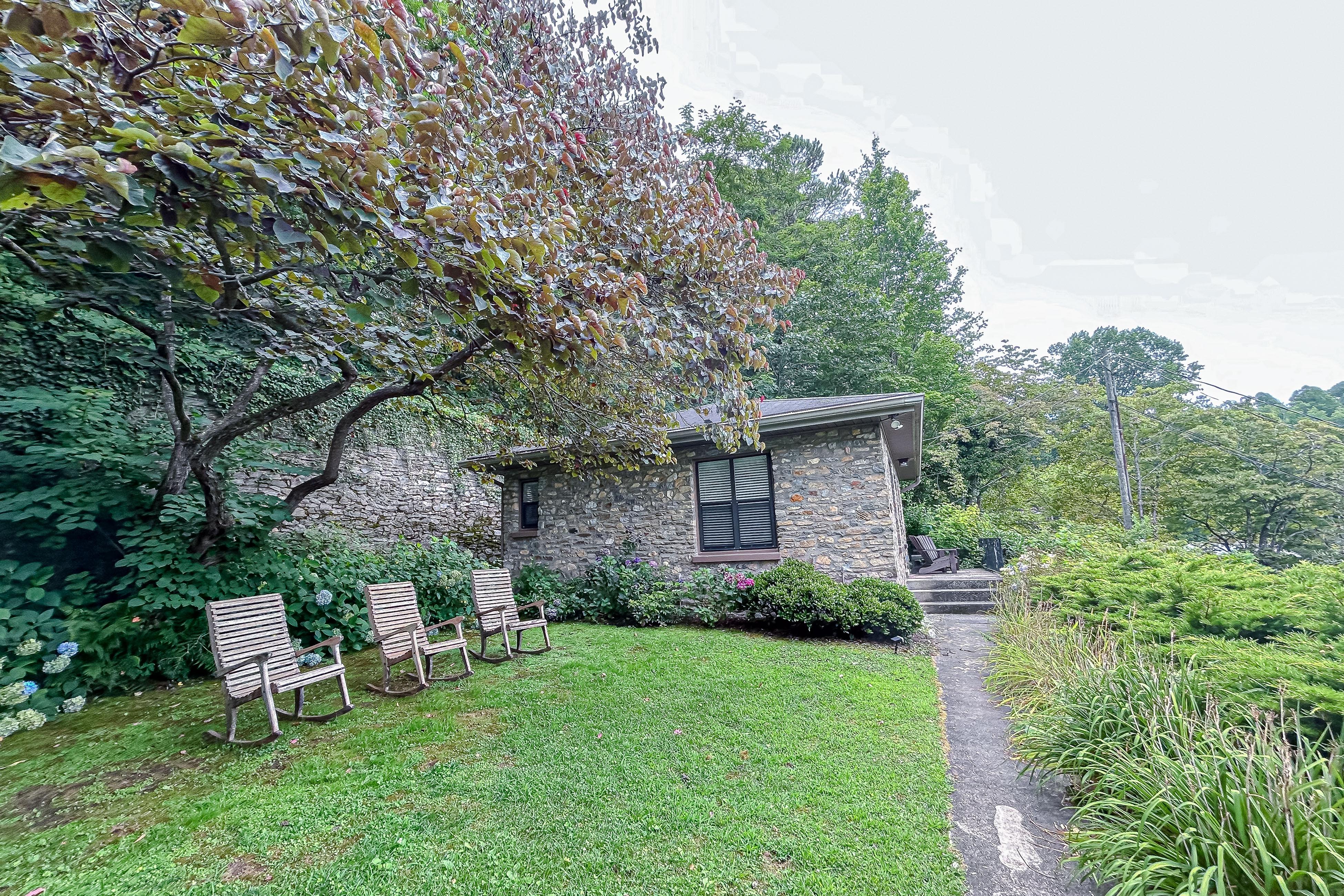 Stone Cottage 1973 4