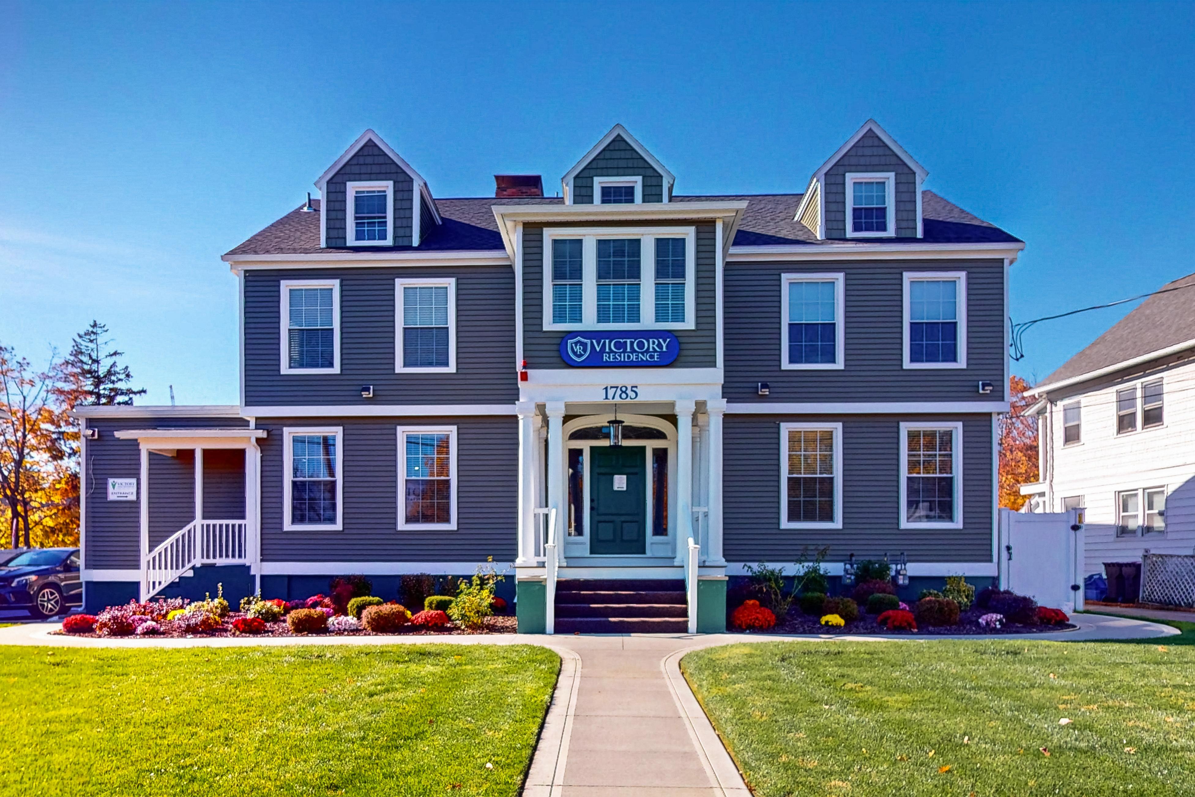 Whole Home - Victory Residence