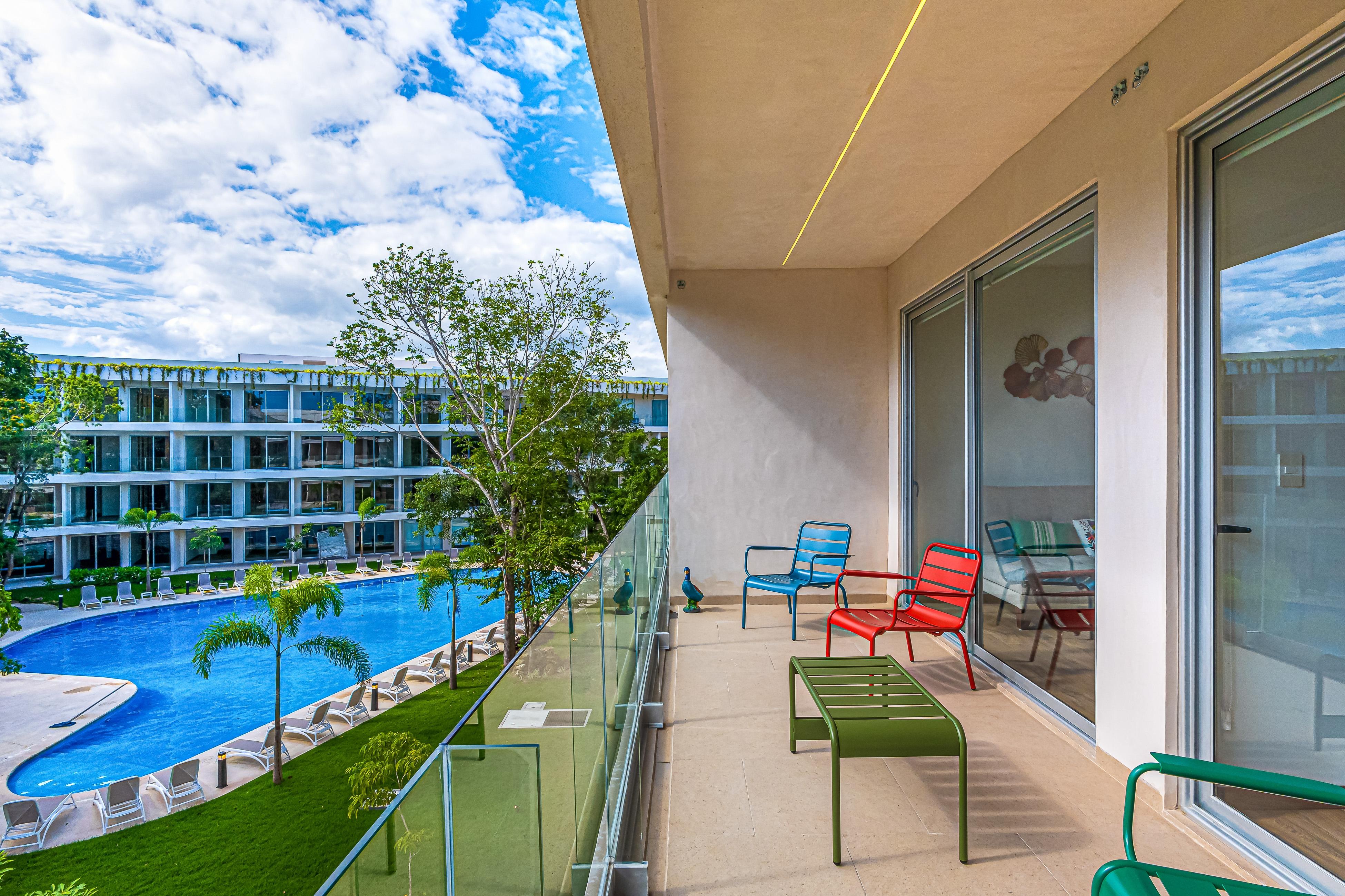 Breeze Retreat TL B207 2