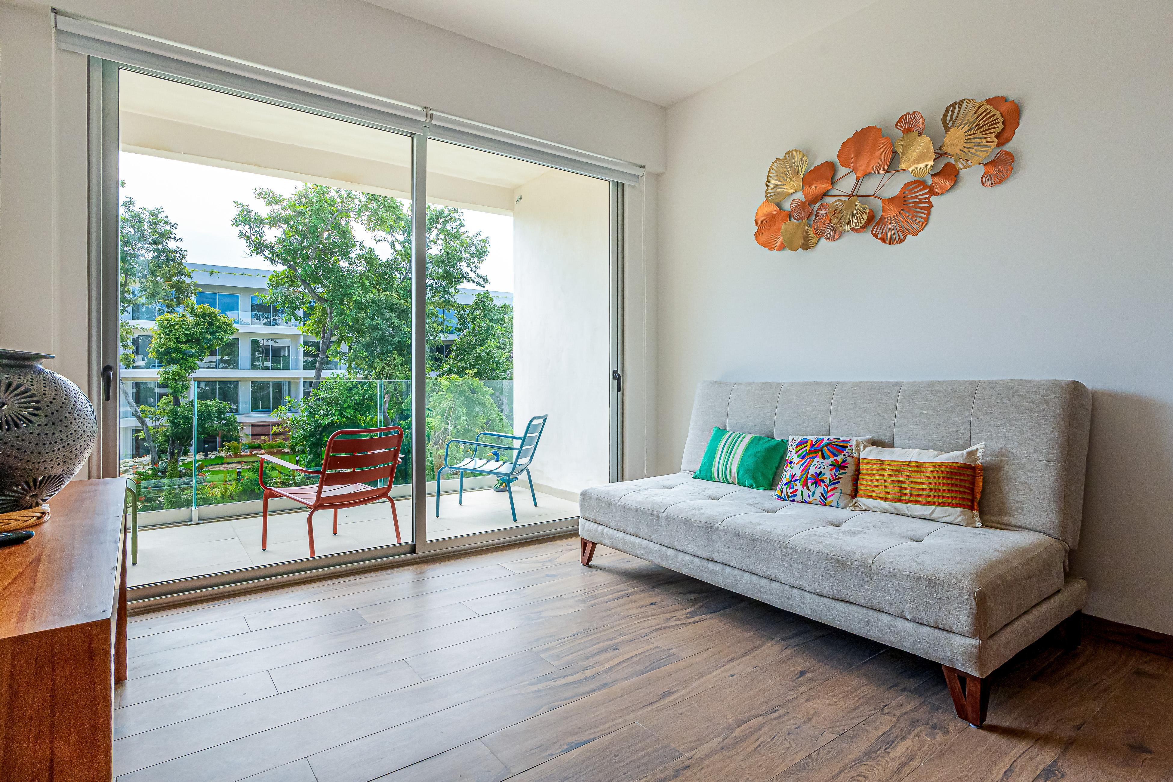 Breeze Retreat TL B207 5