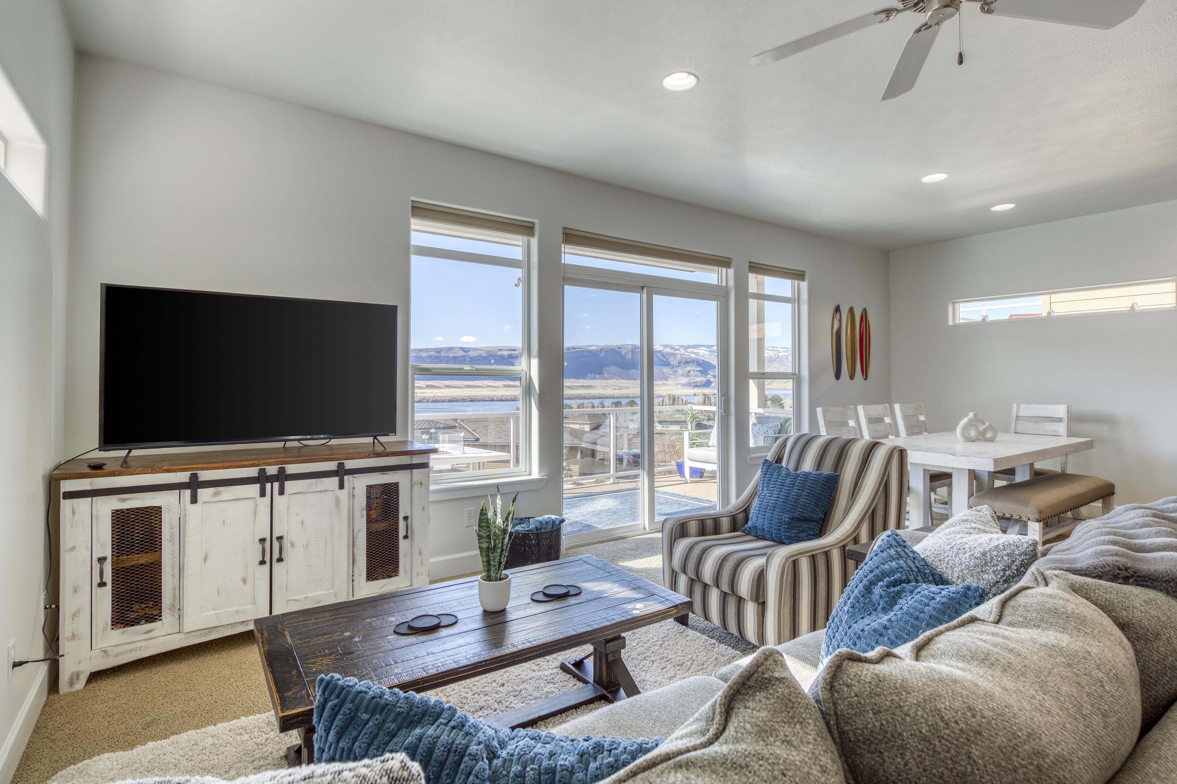 The River View on Riverview Way 2