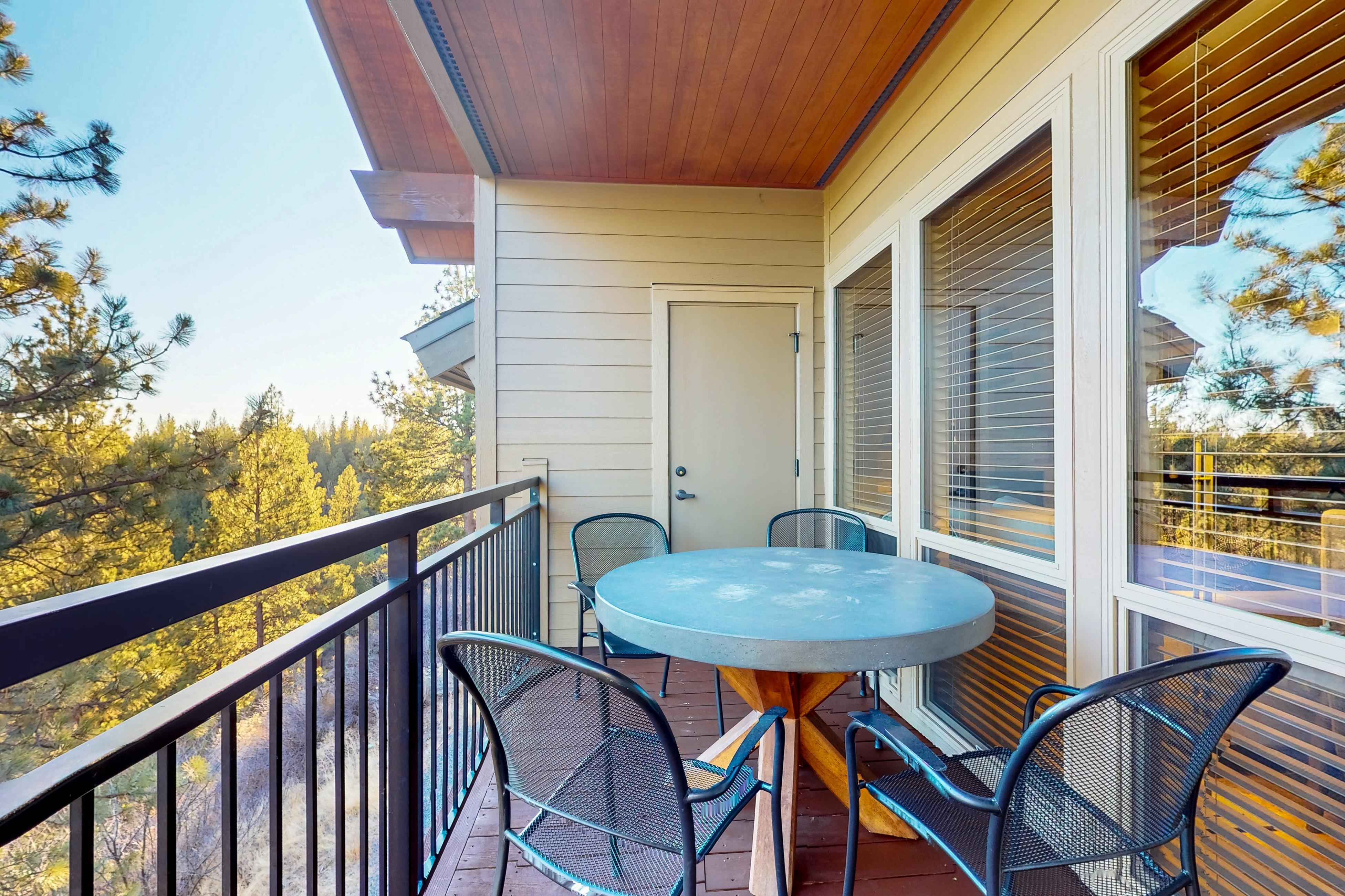 Deschutes Place Revel 4