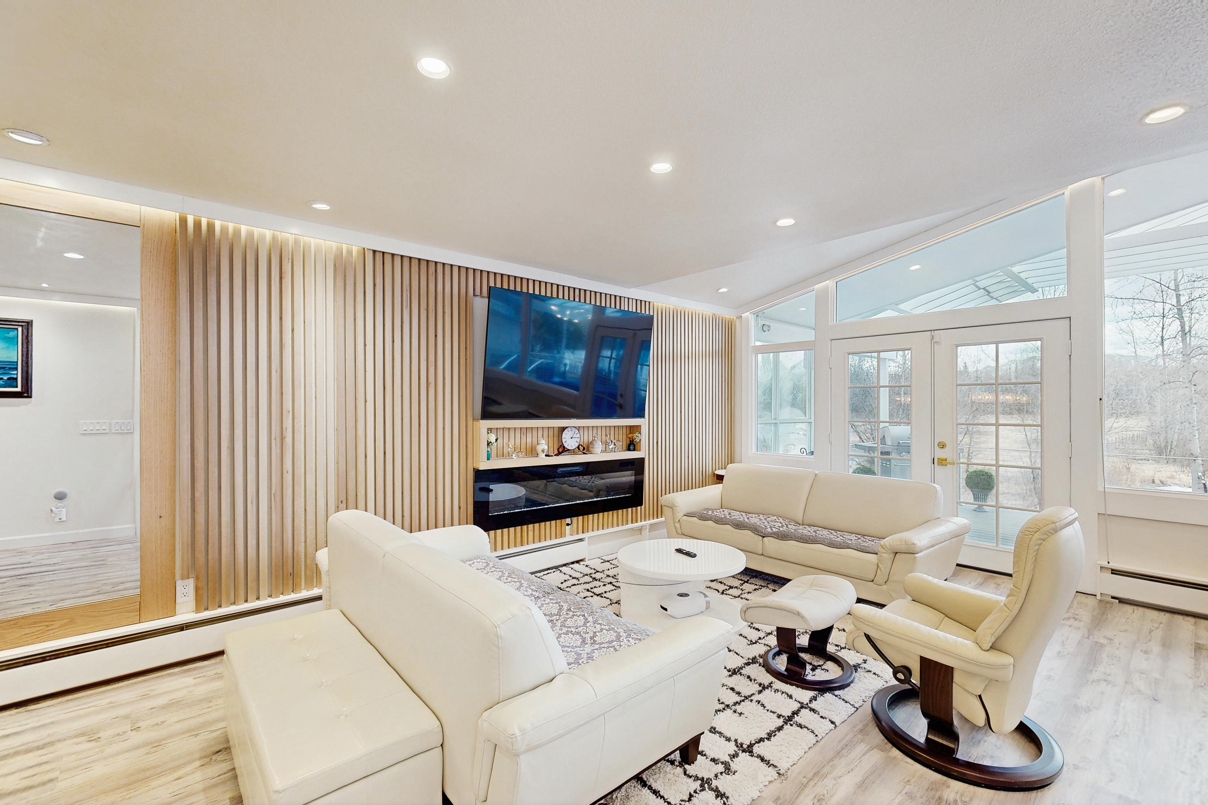 Modern Mountain Oasis 5