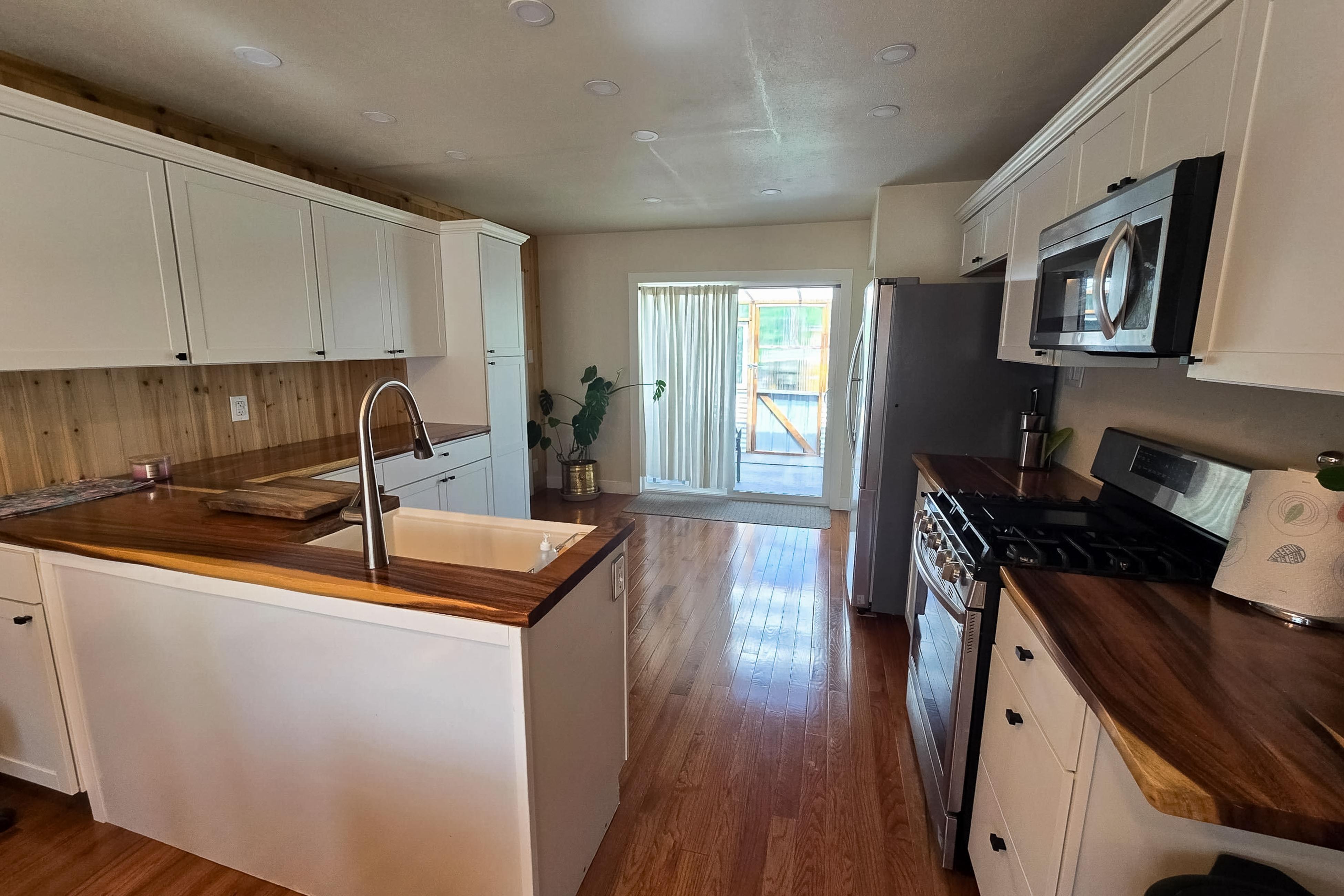 Glacier Groove Getaway A 6