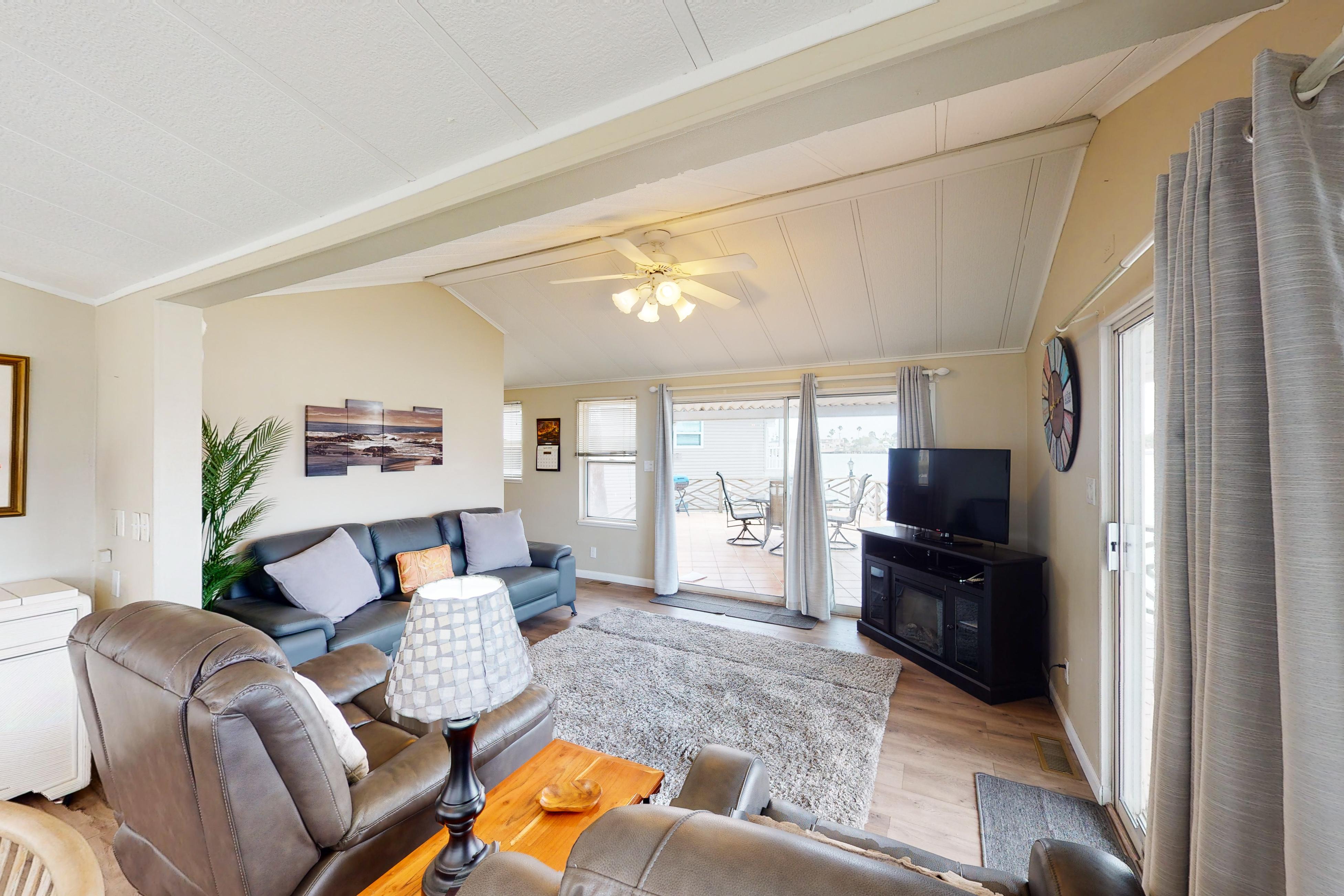 Long Island Village 347 Sand Dollar 3