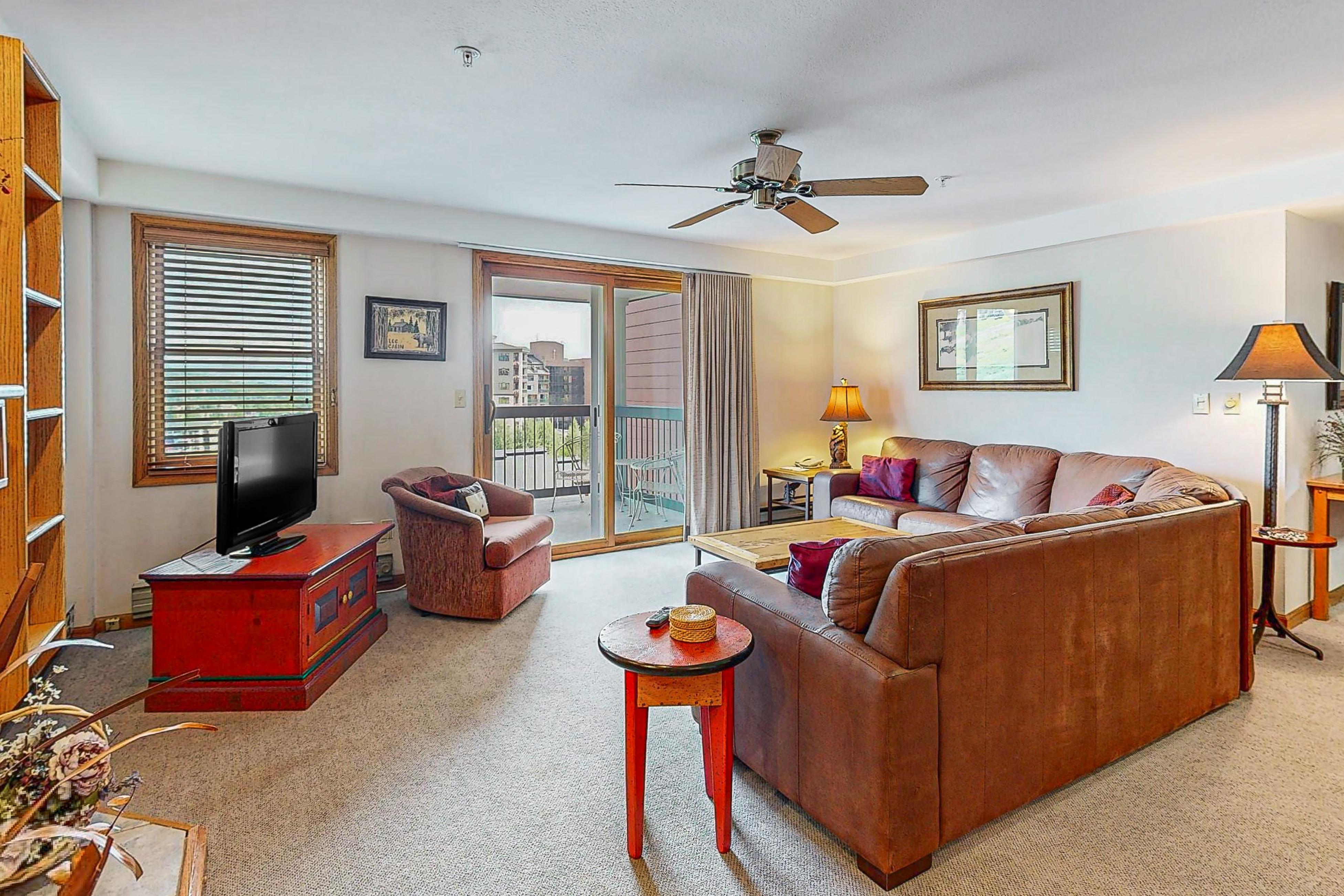 Torian Plum Plaza 505