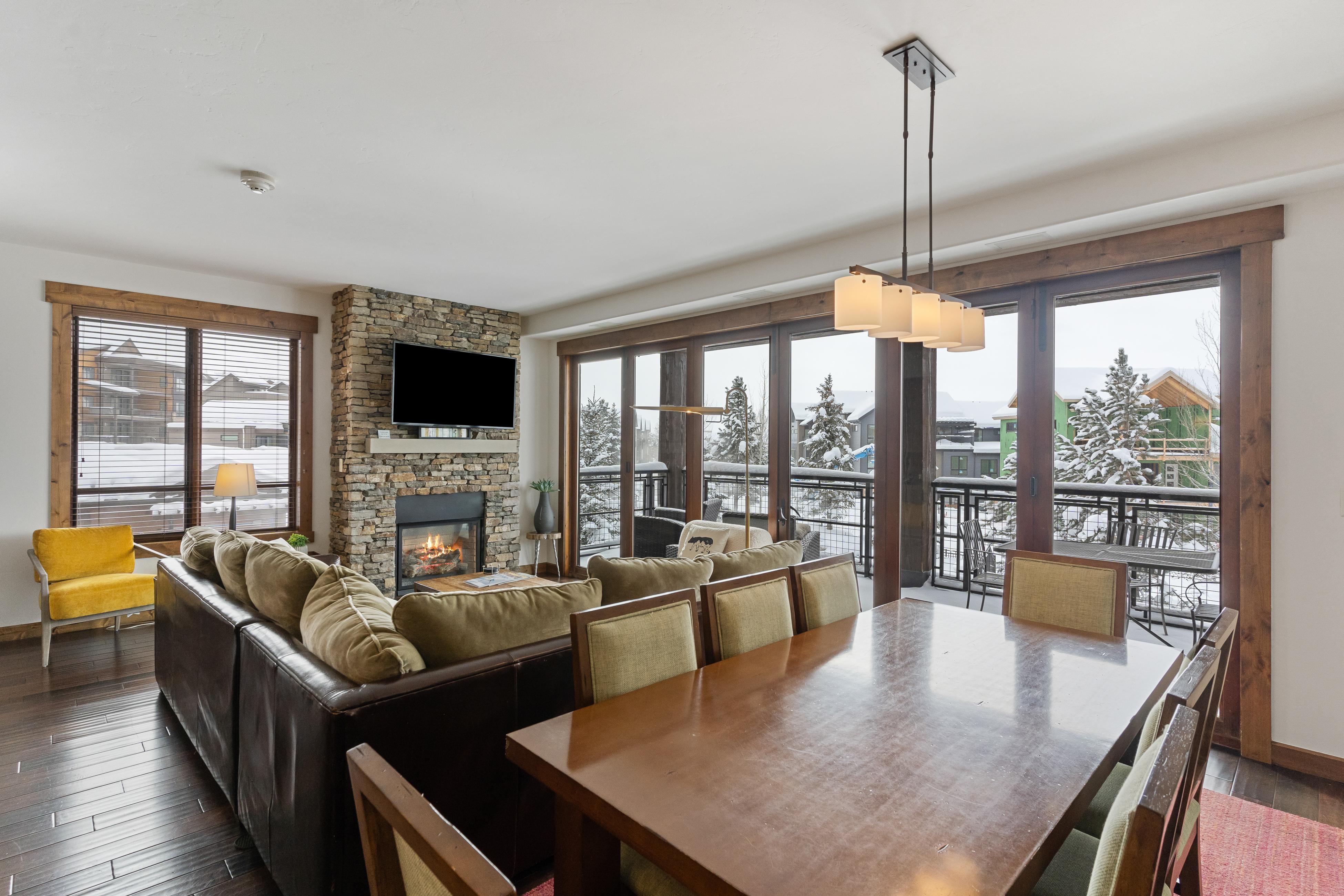 Trailhead Lodge 2102