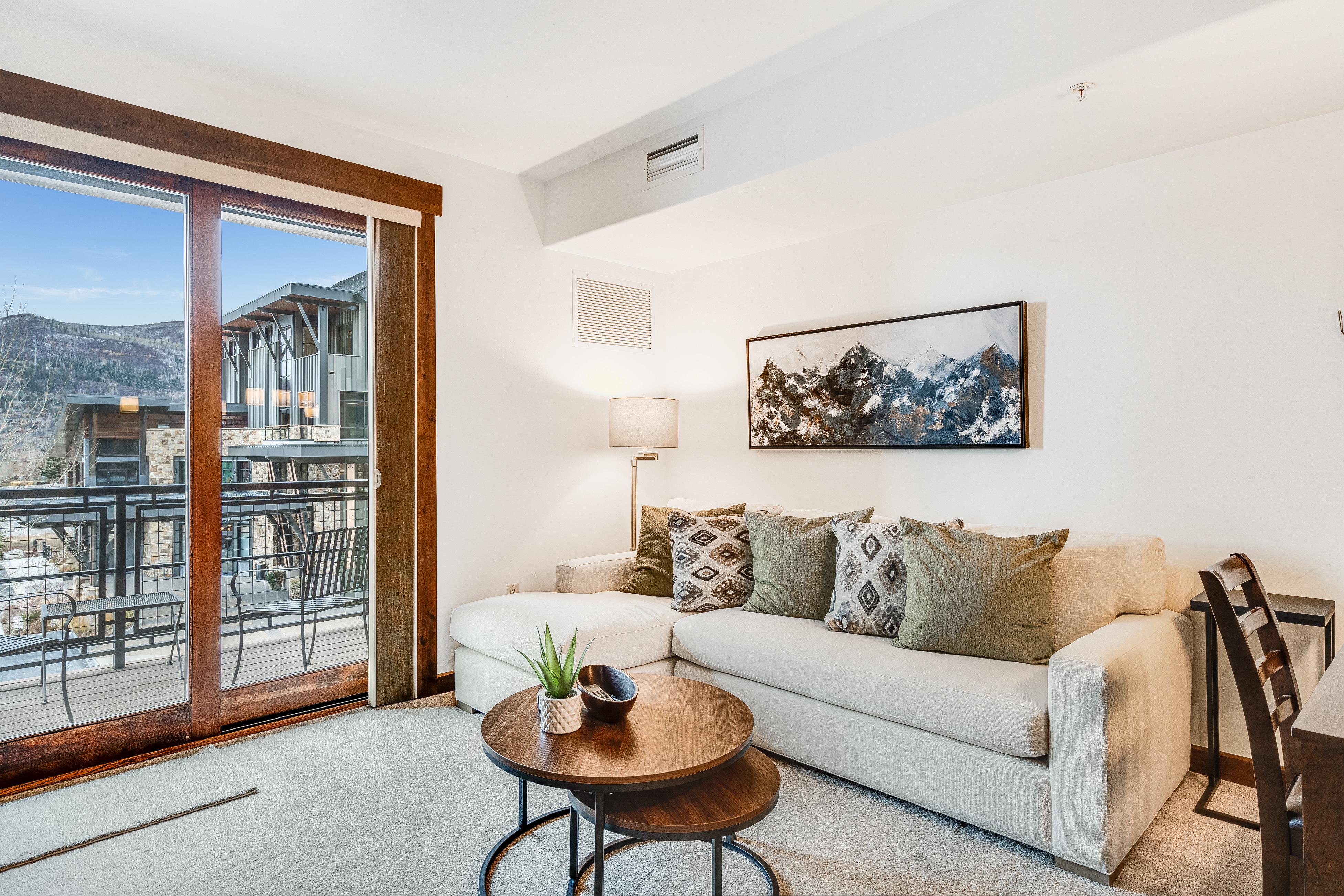 Trailhead Lodge 3110 6